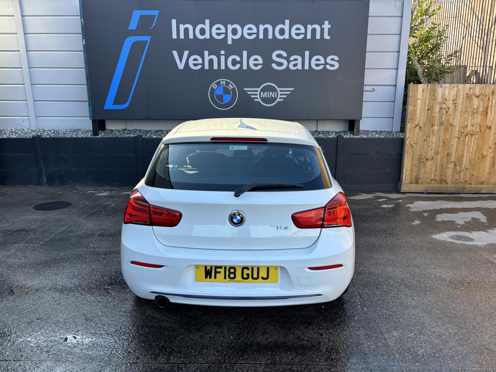 BMW 1 Series 1.5 118i Sport Hatchback 3dr Petrol Manual Euro 6 (s/s) (136 ps)