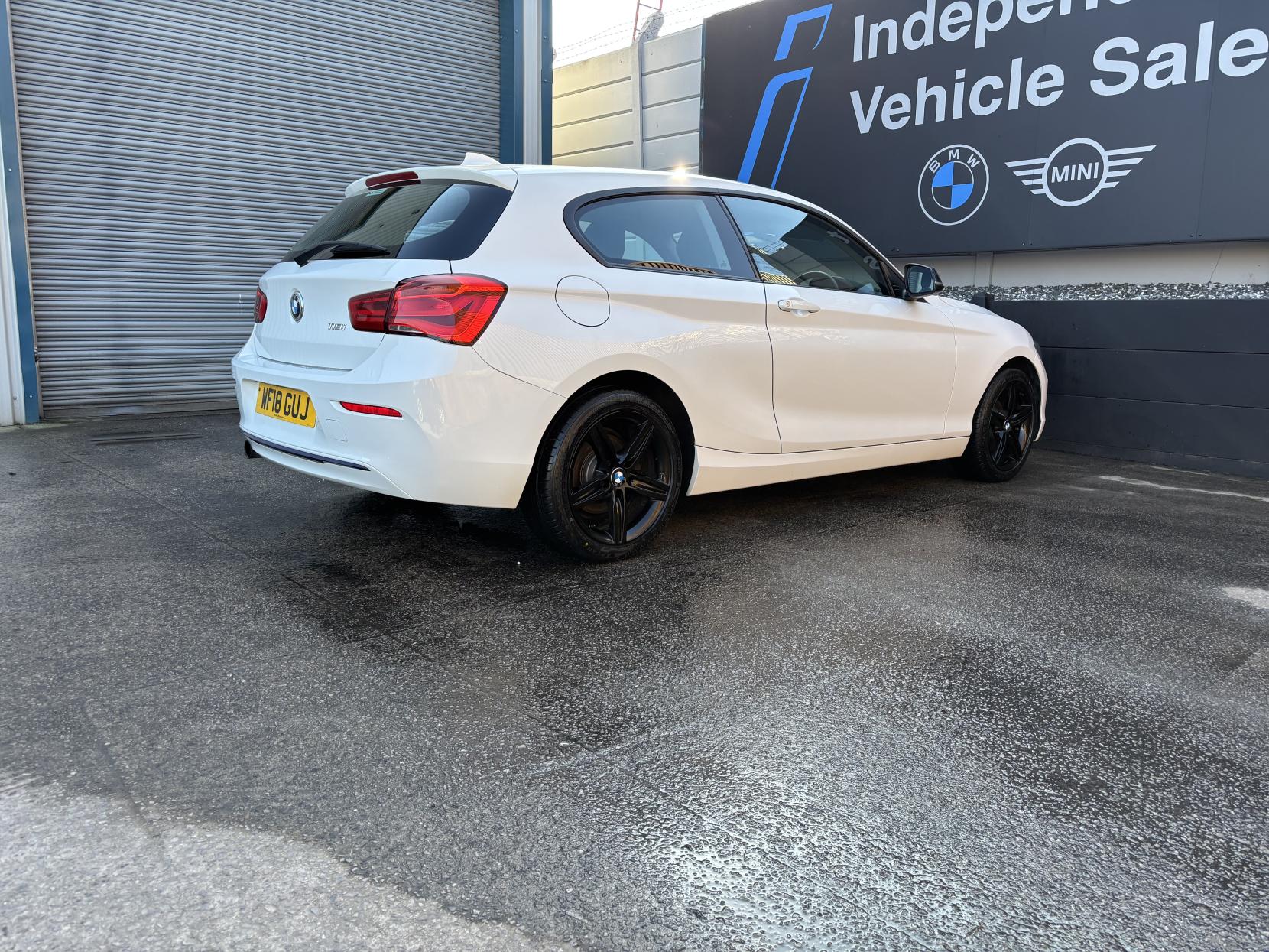 BMW 1 Series 1.5 118i Sport Hatchback 3dr Petrol Manual Euro 6 (s/s) (136 ps)