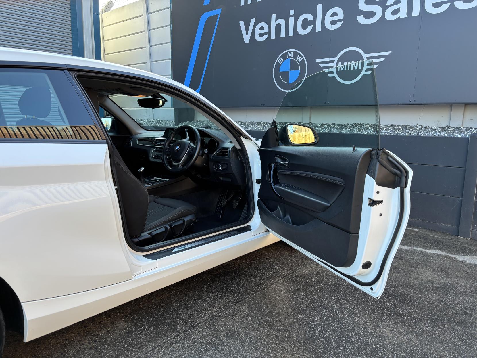 BMW 1 Series 1.5 118i Sport Hatchback 3dr Petrol Manual Euro 6 (s/s) (136 ps)