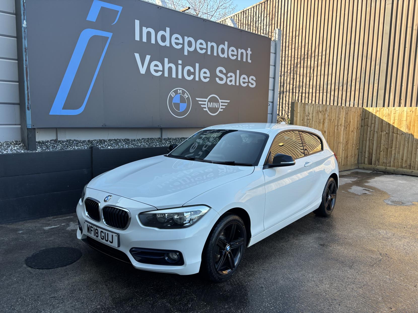 BMW 1 Series 1.5 118i Sport Hatchback 3dr Petrol Manual Euro 6 (s/s) (136 ps)