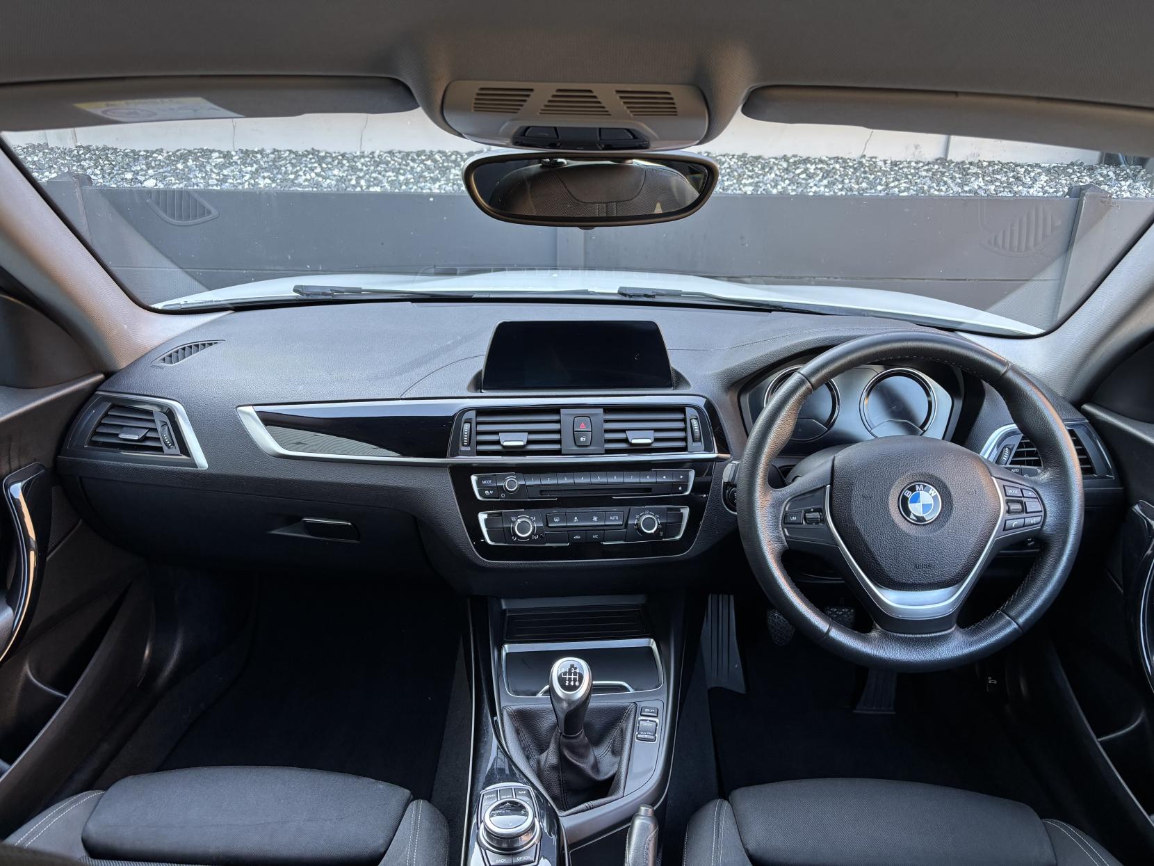 BMW 1 Series 1.5 118i Sport Hatchback 3dr Petrol Manual Euro 6 (s/s) (136 ps)