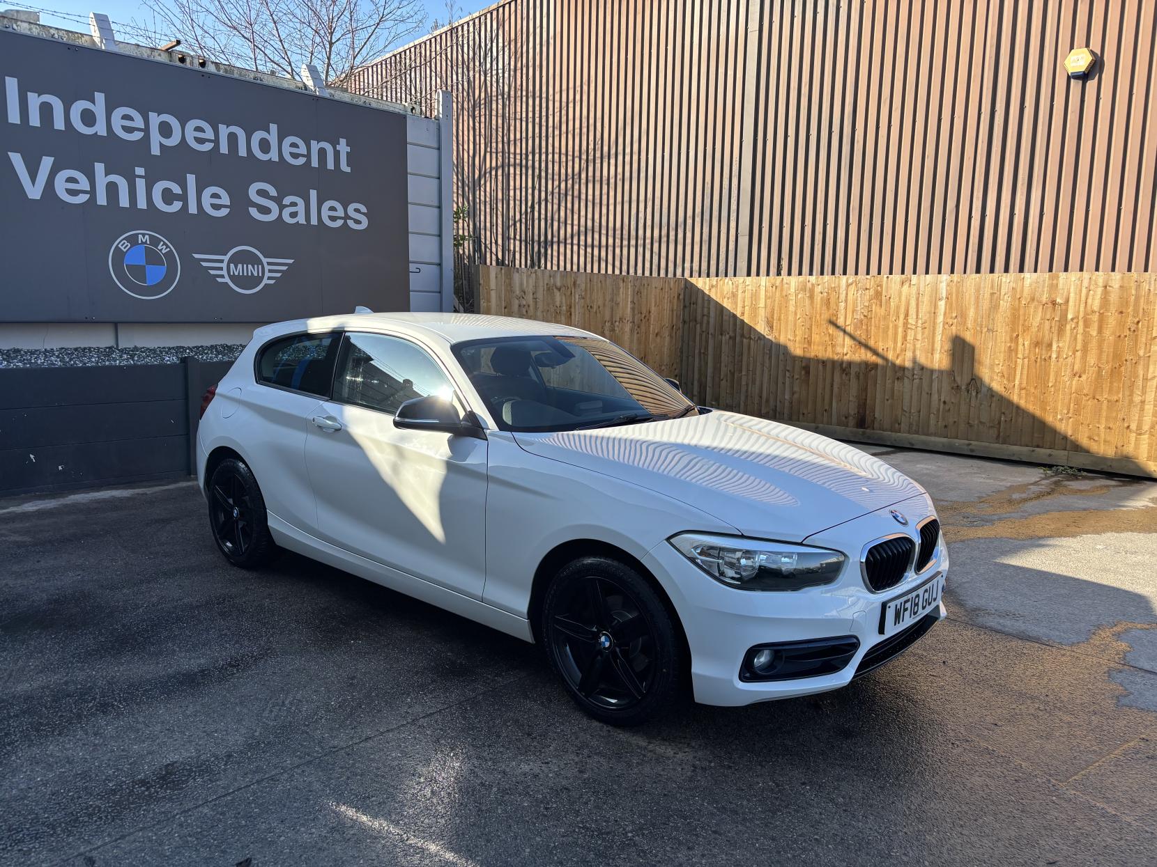 BMW 1 Series 1.5 118i Sport Hatchback 3dr Petrol Manual Euro 6 (s/s) (136 ps)