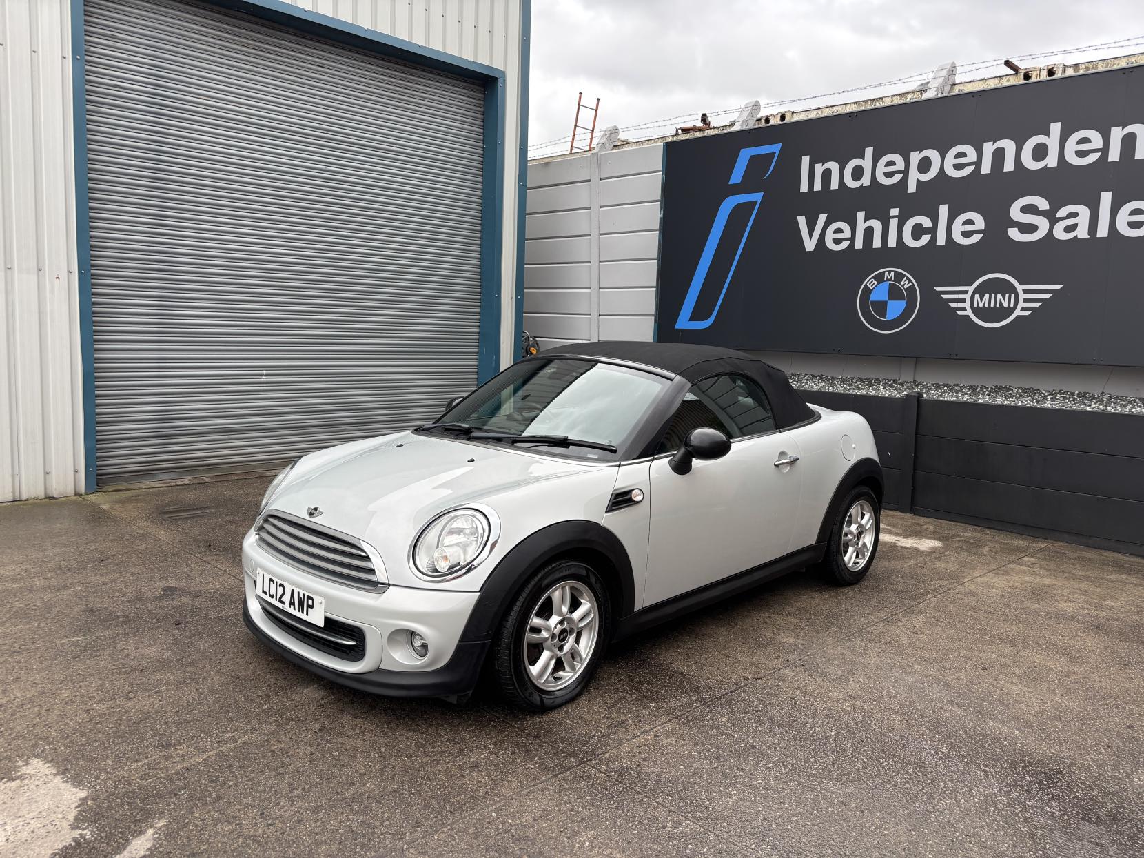 MINI Roadster 1.6 Cooper Convertible 2dr Petrol Auto Euro 5 (122 ps)