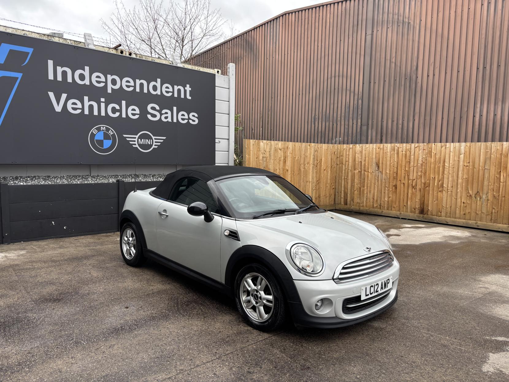 MINI Roadster 1.6 Cooper Convertible 2dr Petrol Auto Euro 5 (122 ps)