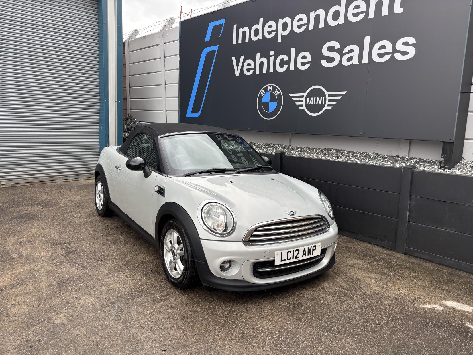MINI Roadster 1.6 Cooper Convertible 2dr Petrol Auto Euro 5 (122 ps)