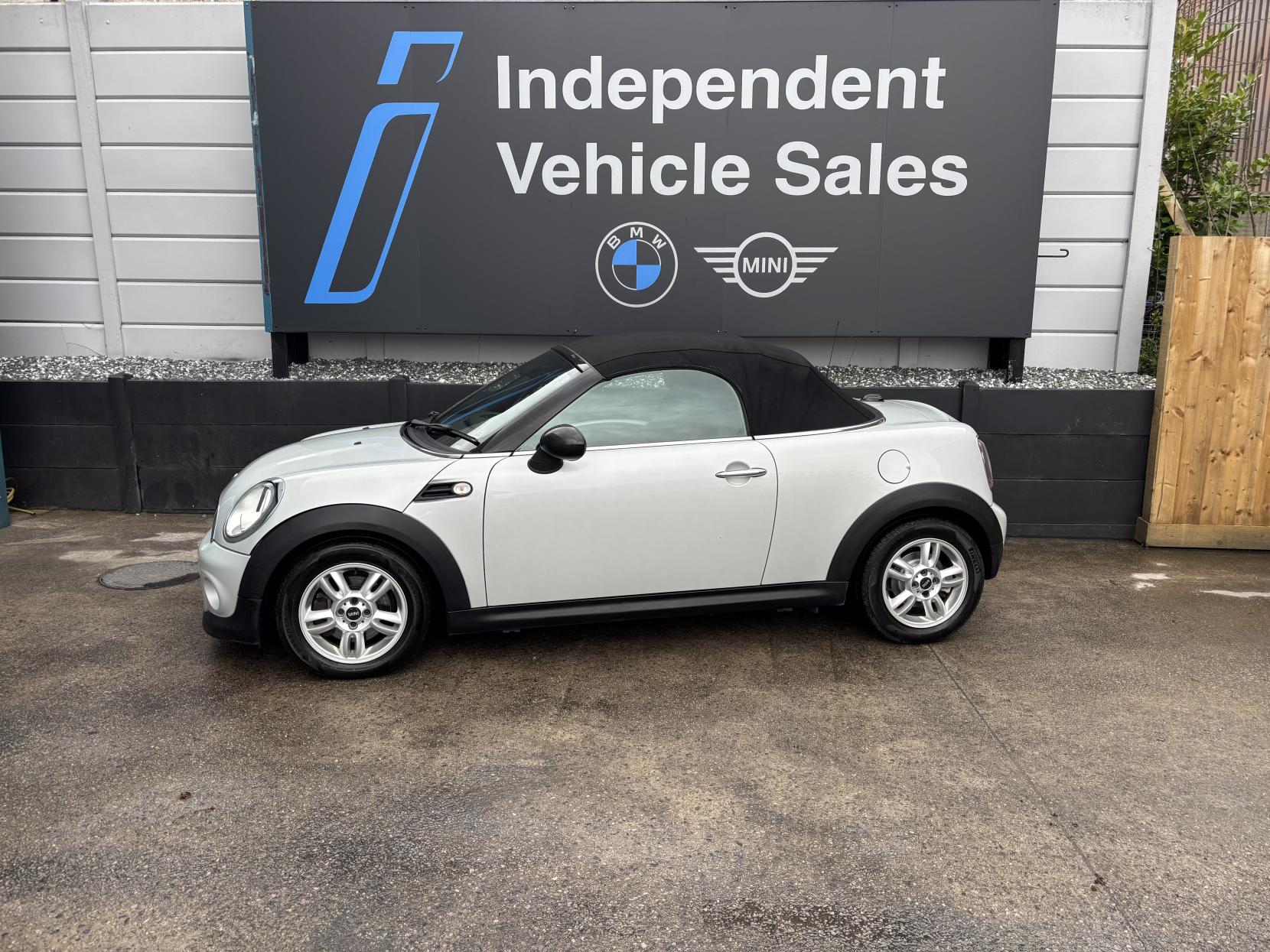 MINI Roadster 1.6 Cooper Convertible 2dr Petrol Auto Euro 5 (122 ps)