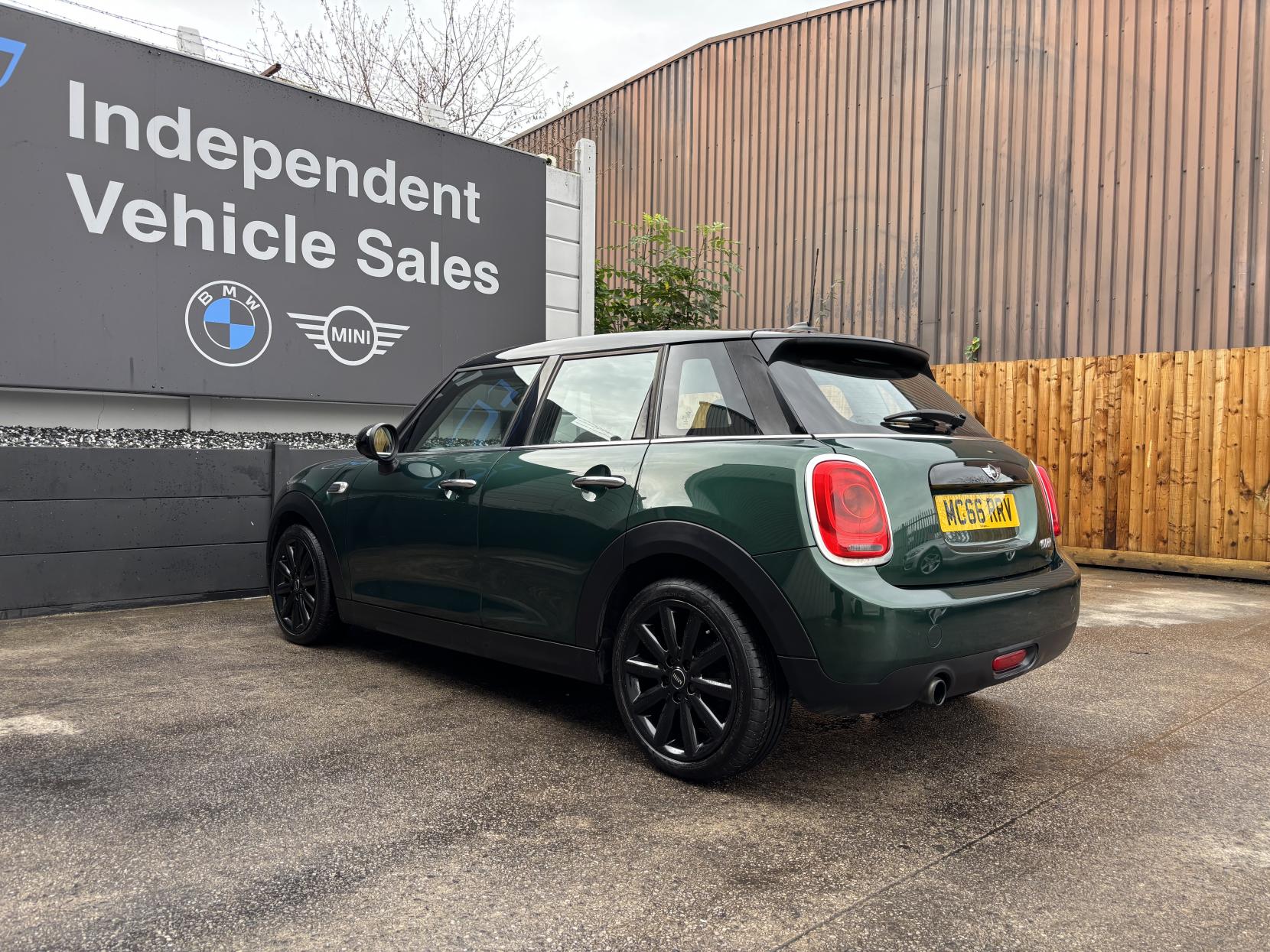 MINI Hatch 1.5 Cooper Hatchback 5dr Petrol Manual Euro 6 (s/s) (136 ps)