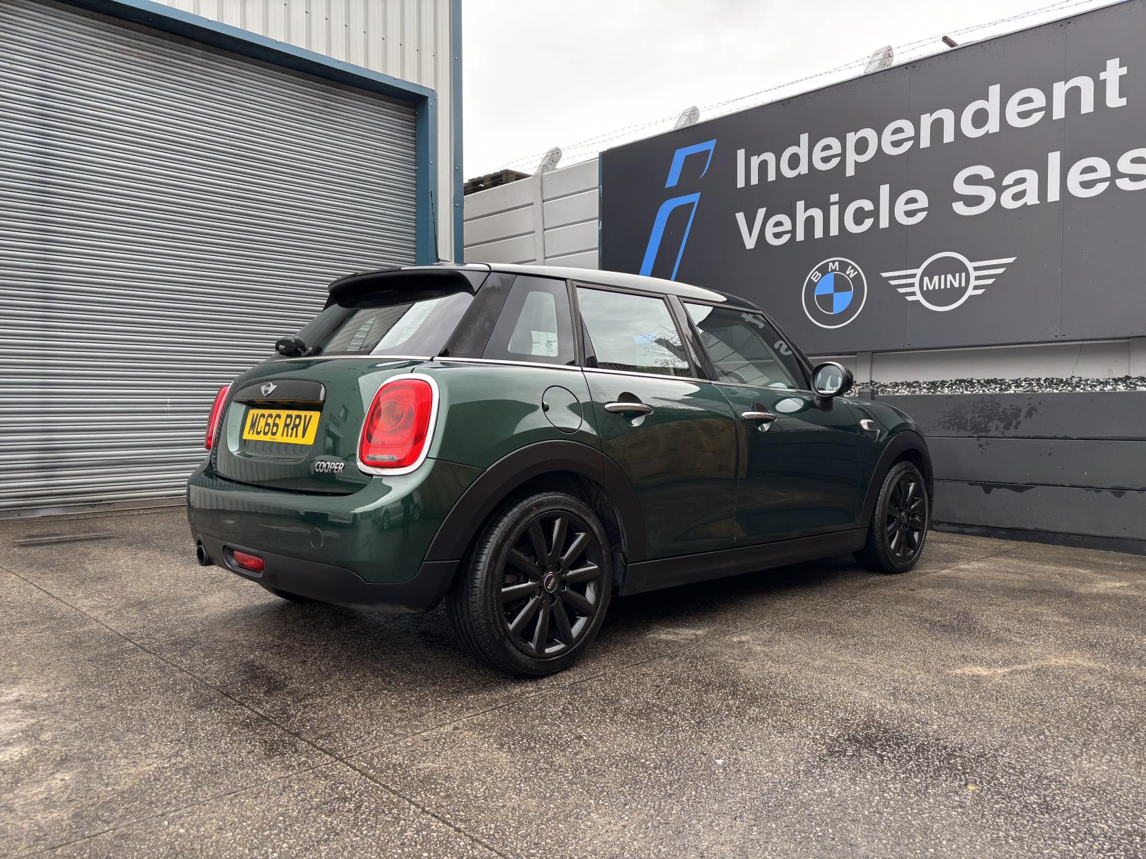 MINI Hatch 1.5 Cooper Hatchback 5dr Petrol Manual Euro 6 (s/s) (136 ps)