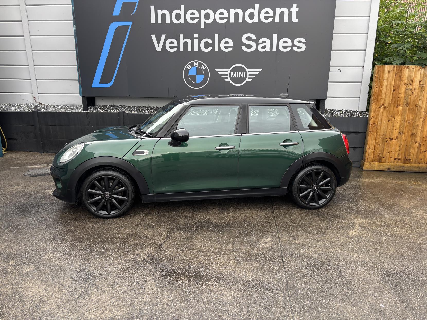 MINI Hatch 1.5 Cooper Hatchback 5dr Petrol Manual Euro 6 (s/s) (136 ps)