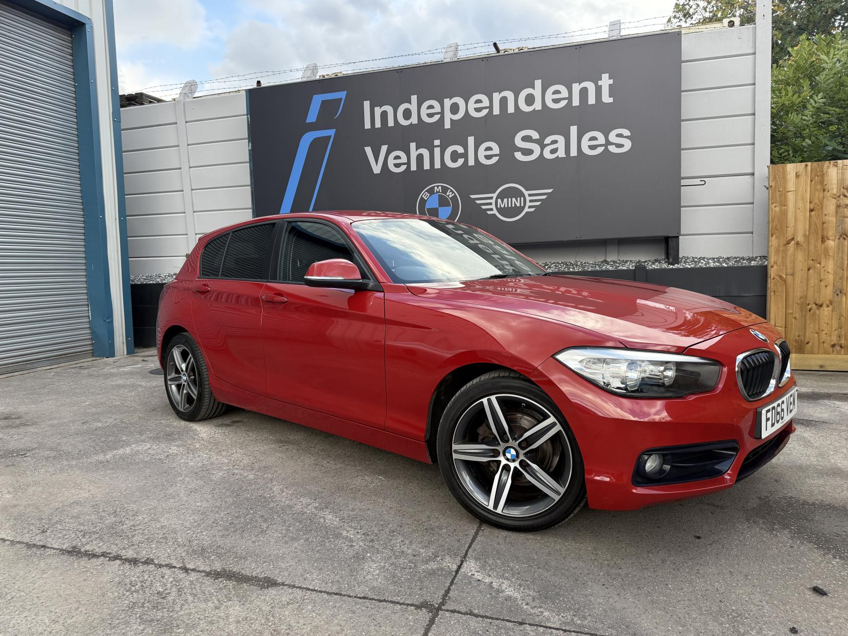 BMW 1 Series 1.5 118i Sport Hatchback 5dr Petrol Manual Euro 6 (s/s) (136 ps)