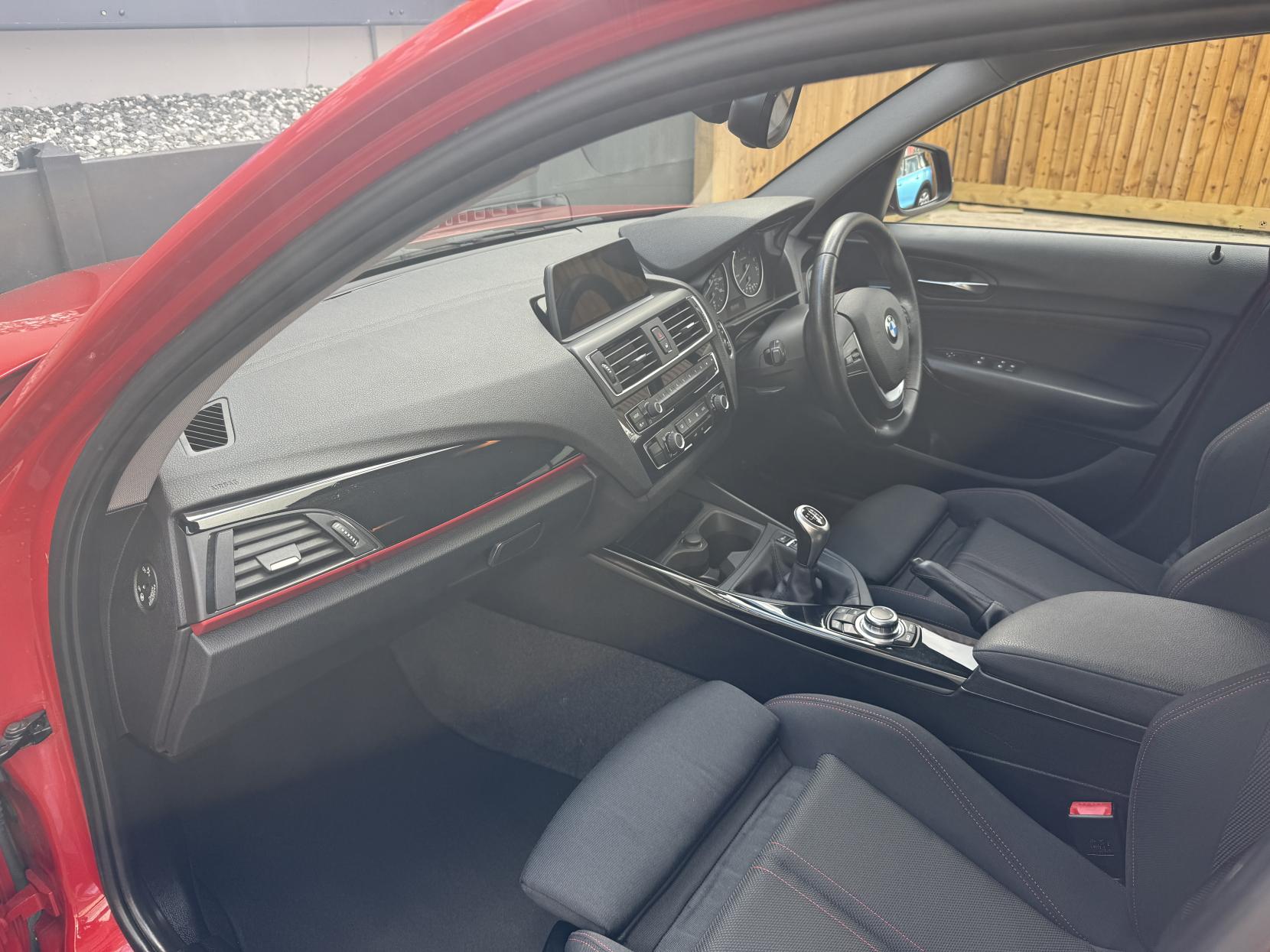 BMW 1 Series 1.5 118i Sport Hatchback 5dr Petrol Manual Euro 6 (s/s) (136 ps)