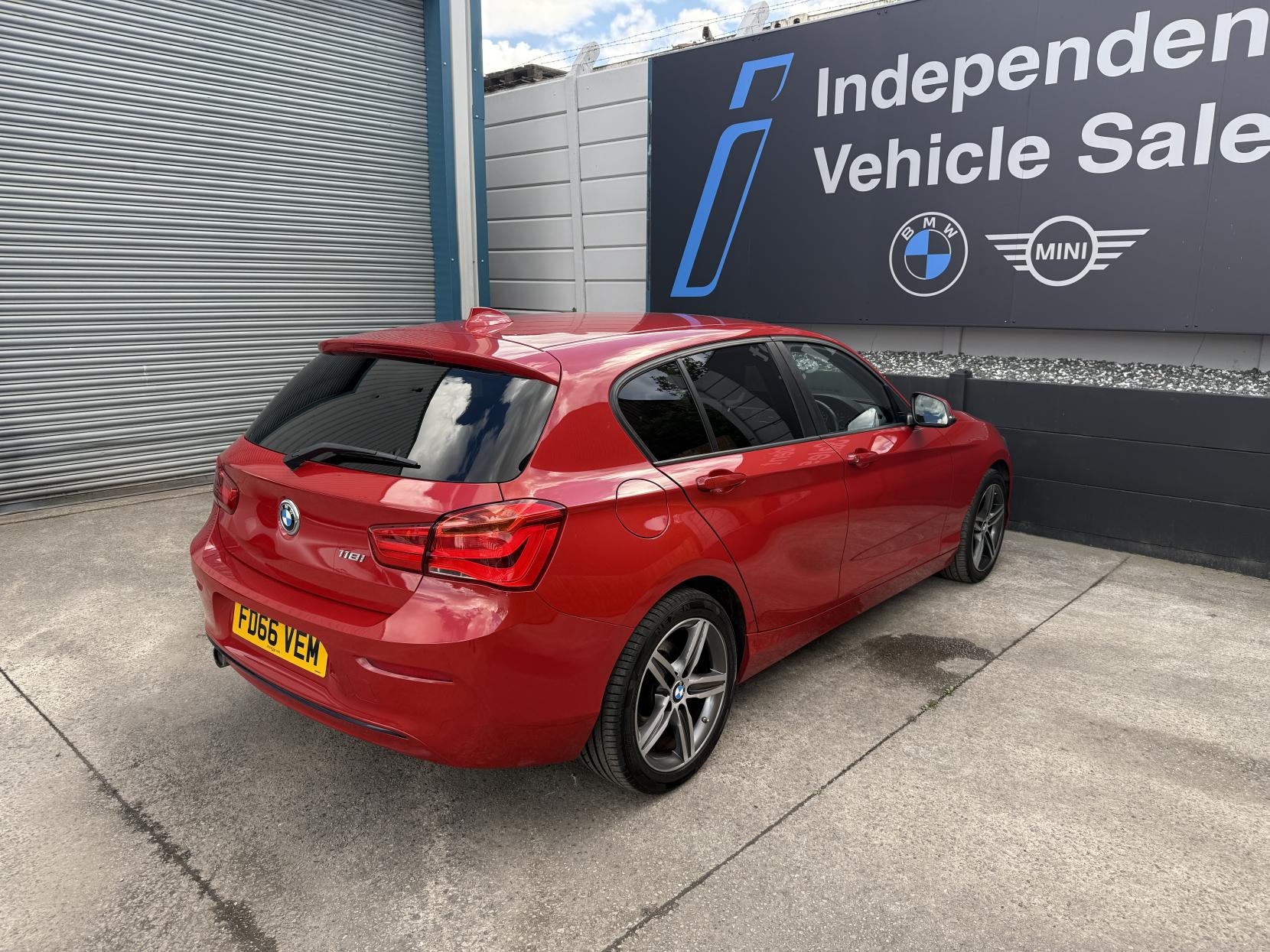 BMW 1 Series 1.5 118i Sport Hatchback 5dr Petrol Manual Euro 6 (s/s) (136 ps)