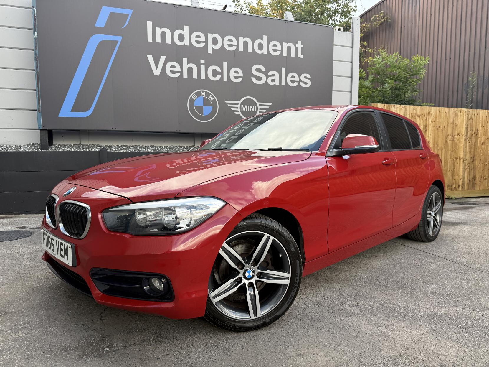 BMW 1 Series 1.5 118i Sport Hatchback 5dr Petrol Manual Euro 6 (s/s) (136 ps)