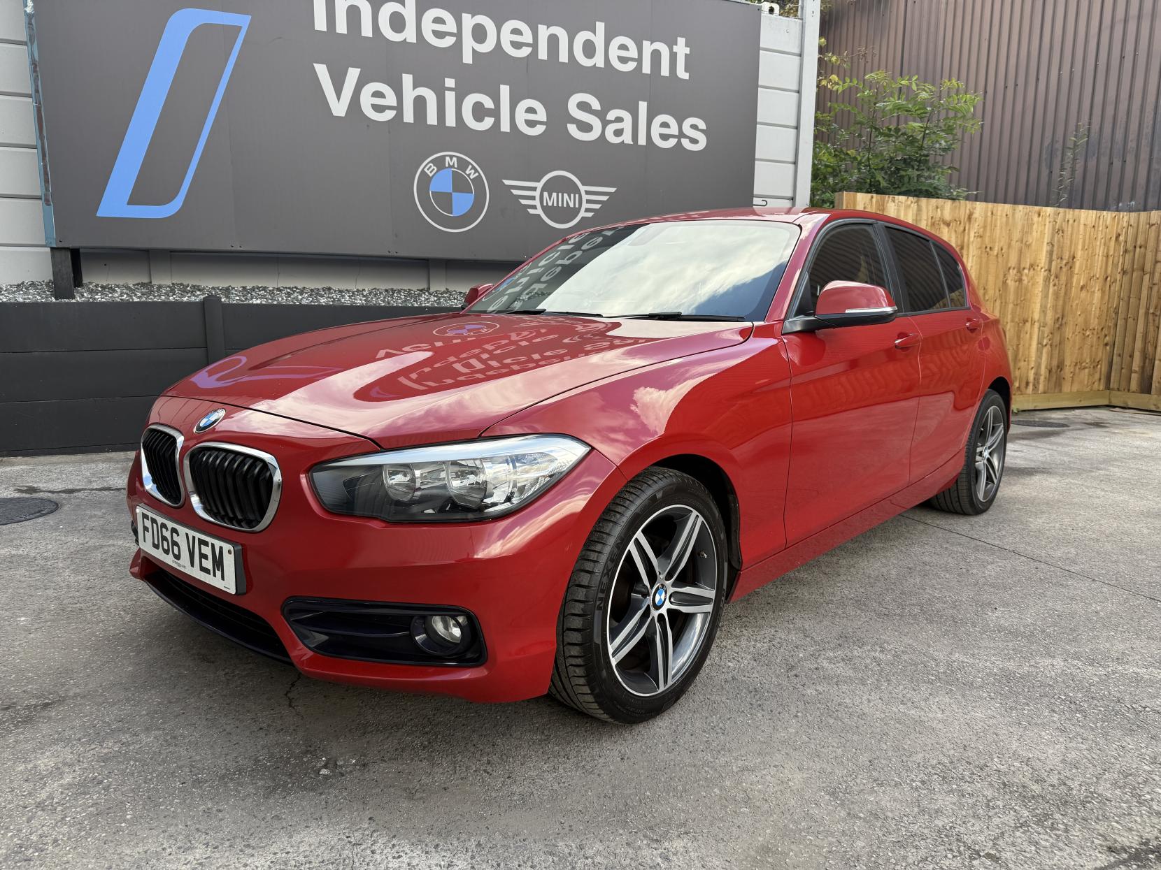 BMW 1 Series 1.5 118i Sport Hatchback 5dr Petrol Manual Euro 6 (s/s) (136 ps)
