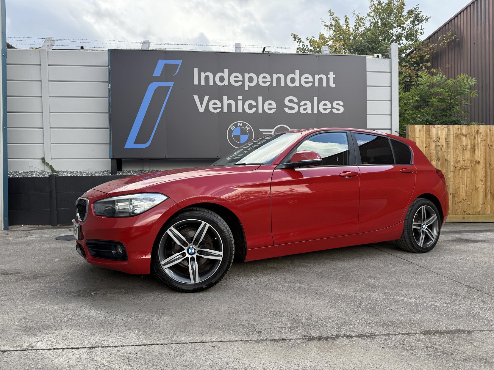 BMW 1 Series 1.5 118i Sport Hatchback 5dr Petrol Manual Euro 6 (s/s) (136 ps)