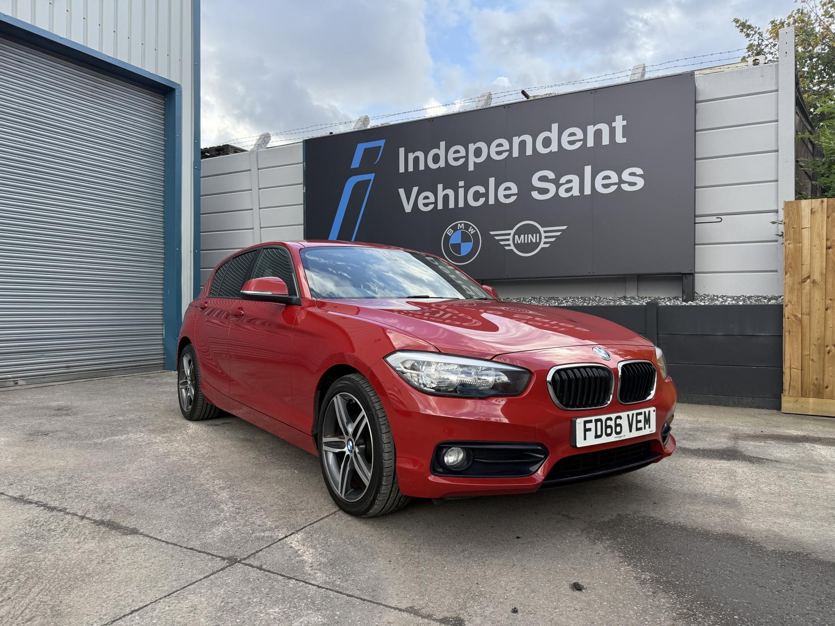 BMW 1 Series 1.5 118i Sport Hatchback 5dr Petrol Manual Euro 6 (s/s) (136 ps)