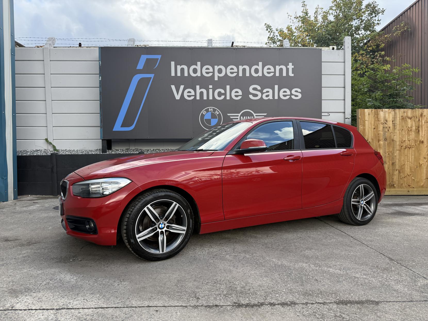 BMW 1 Series 1.5 118i Sport Hatchback 5dr Petrol Manual Euro 6 (s/s) (136 ps)