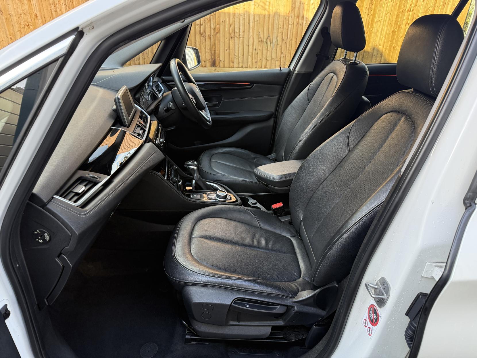 BMW 2 Series Gran Tourer 1.5 218i Luxury MPV 5dr Petrol Auto Euro 6 (s/s) (136 ps)