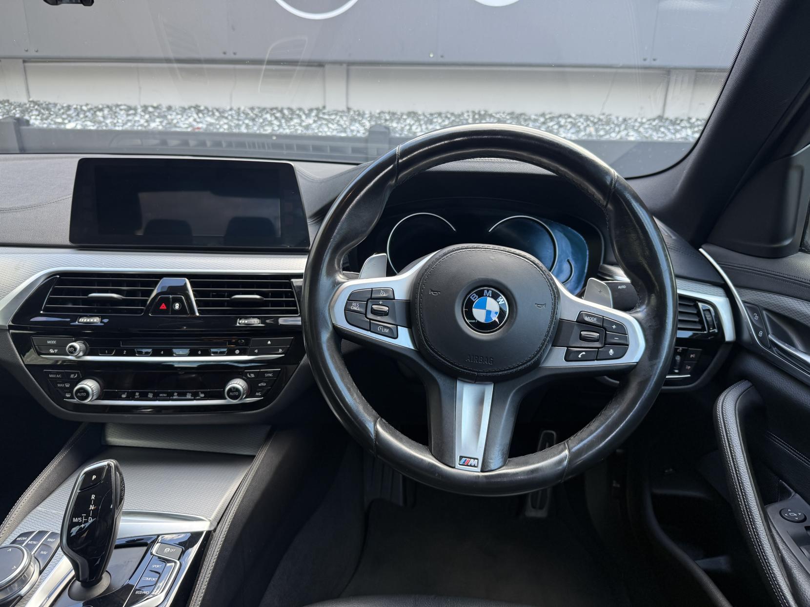 BMW 5 Series 2.0 520d M Sport Saloon 4dr Diesel Auto Euro 6 (s/s) (190 ps)