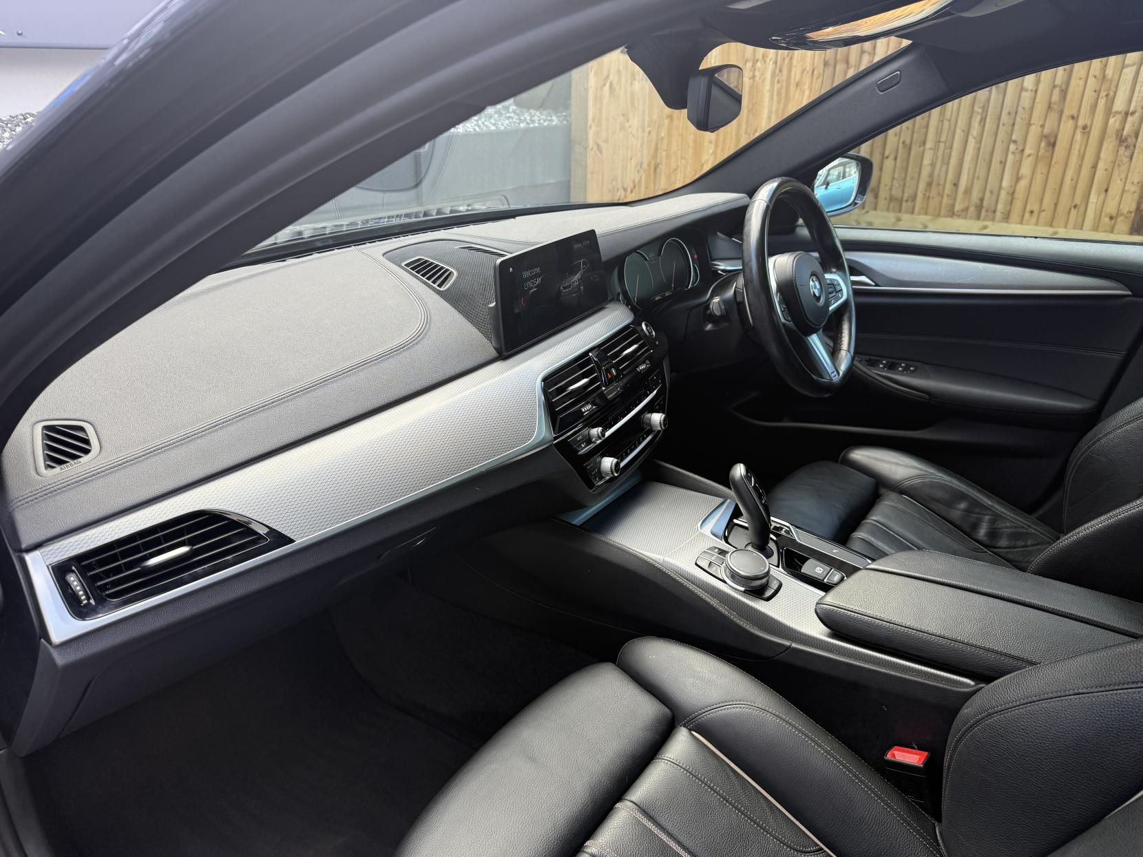 BMW 5 Series 2.0 520d M Sport Saloon 4dr Diesel Auto Euro 6 (s/s) (190 ps)