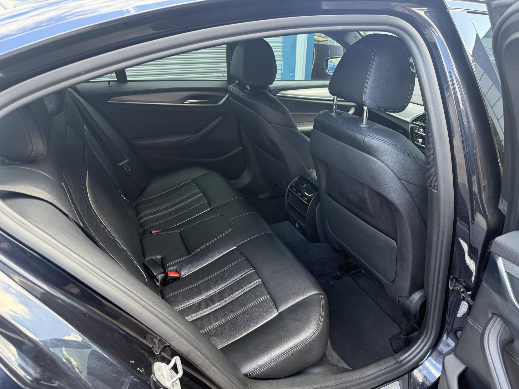 BMW 5 Series 2.0 520d M Sport Saloon 4dr Diesel Auto Euro 6 (s/s) (190 ps)