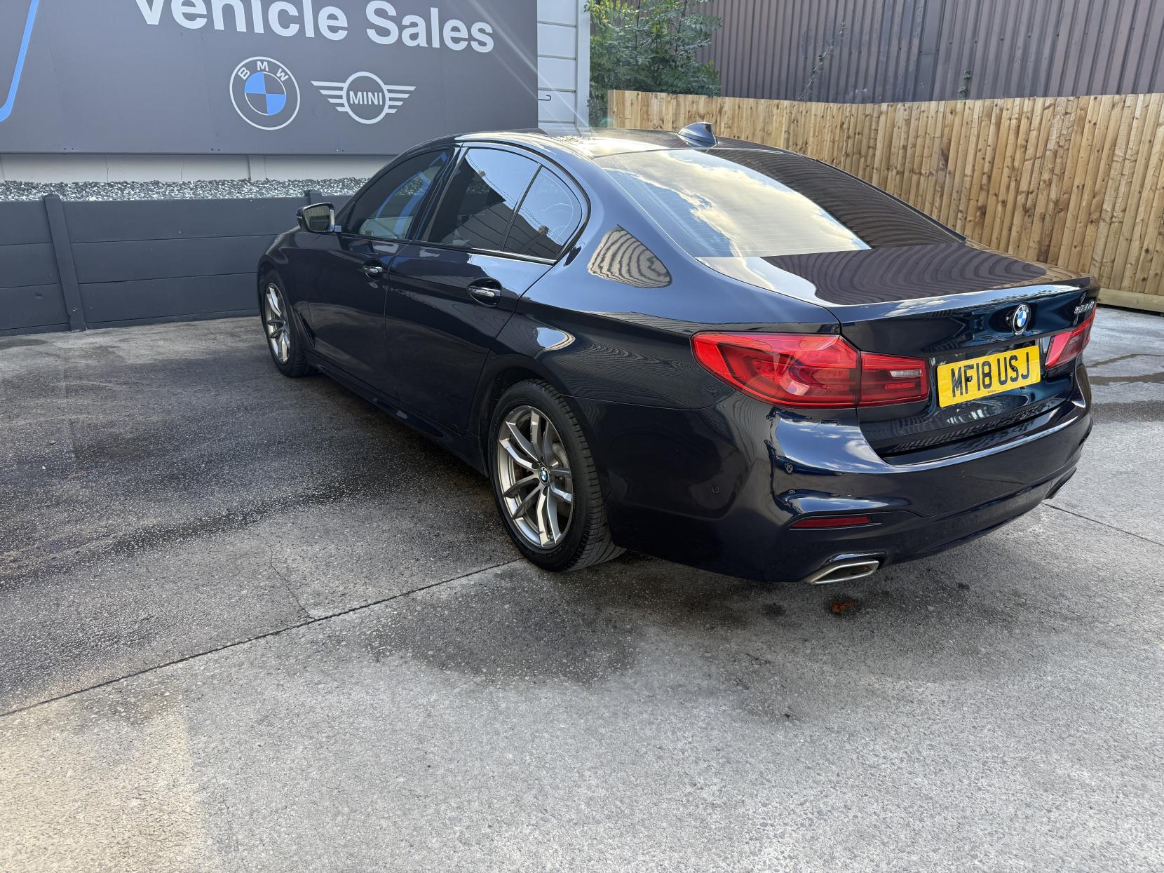 BMW 5 Series 2.0 520d M Sport Saloon 4dr Diesel Auto Euro 6 (s/s) (190 ps)