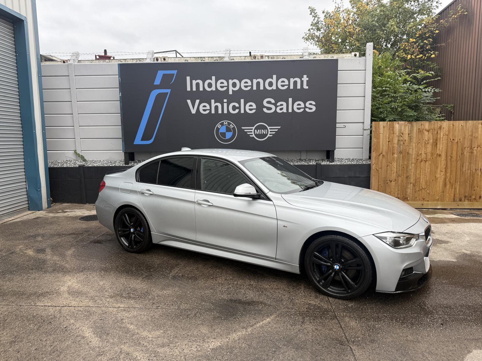 BMW 3 Series 2.0 320d M Sport Saloon 4dr Diesel Auto Euro 6 (s/s) (190 ps)