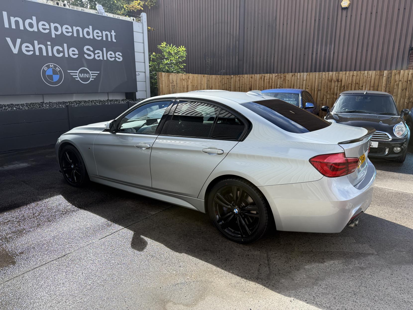 BMW 3 Series 2.0 320d M Sport Saloon 4dr Diesel Auto Euro 6 (s/s) (190 ps)
