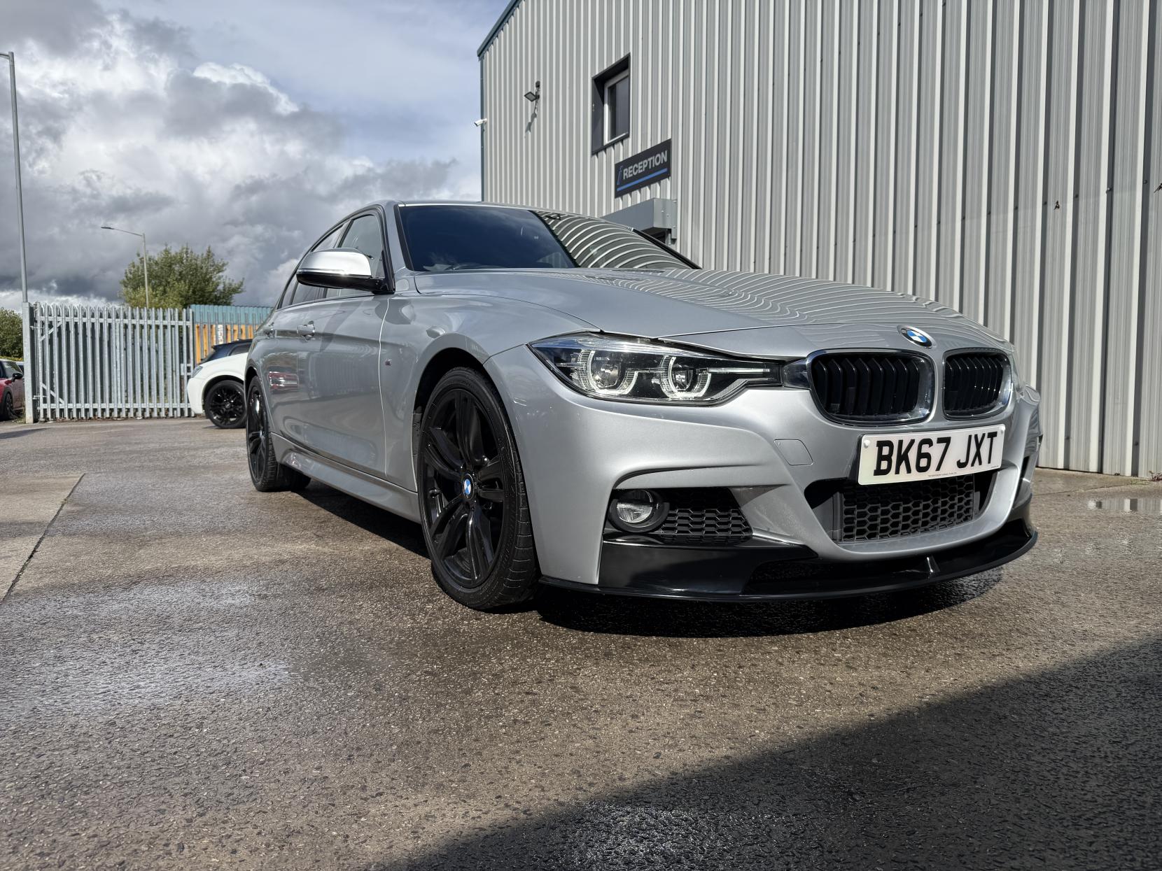 BMW 3 Series 2.0 320d M Sport Saloon 4dr Diesel Auto Euro 6 (s/s) (190 ps)