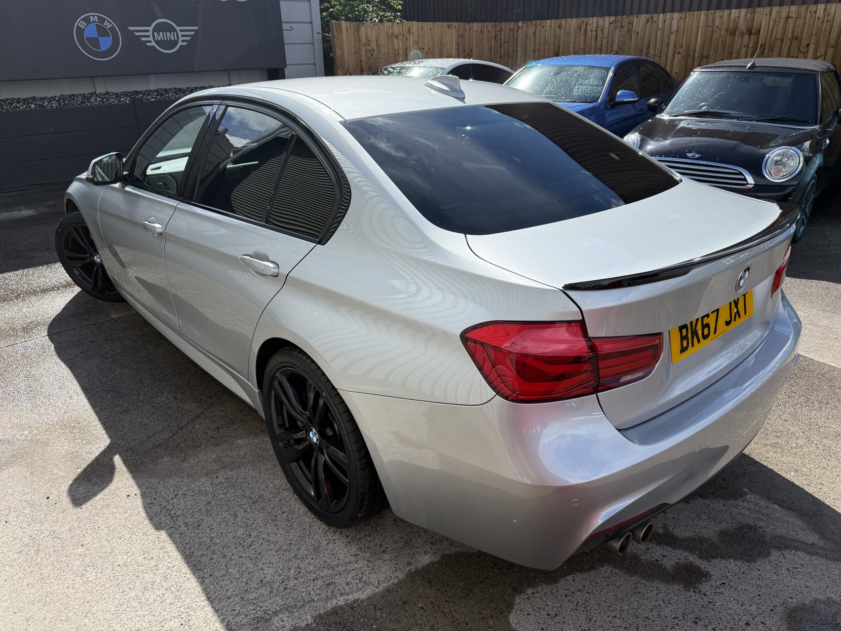 BMW 3 Series 2.0 320d M Sport Saloon 4dr Diesel Auto Euro 6 (s/s) (190 ps)