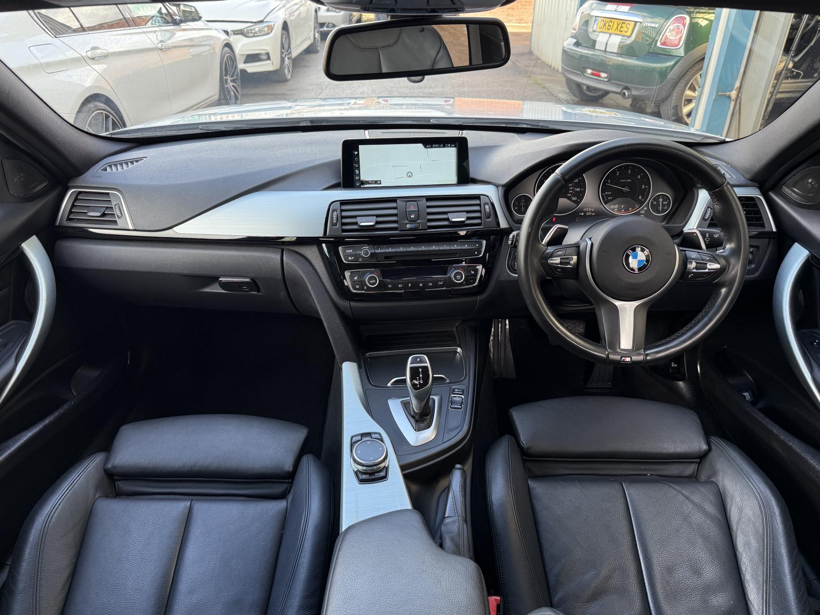 BMW 3 Series 2.0 320d M Sport Saloon 4dr Diesel Auto Euro 6 (s/s) (190 ps)