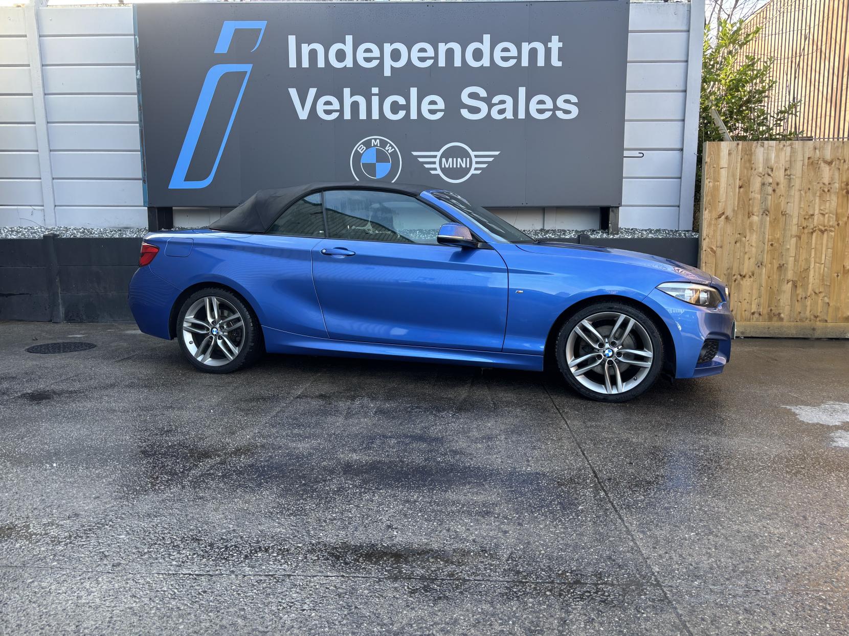 BMW 2 Series 2.0 220i M Sport Convertible 2dr Petrol Auto Euro 6 (s/s) (184 ps)