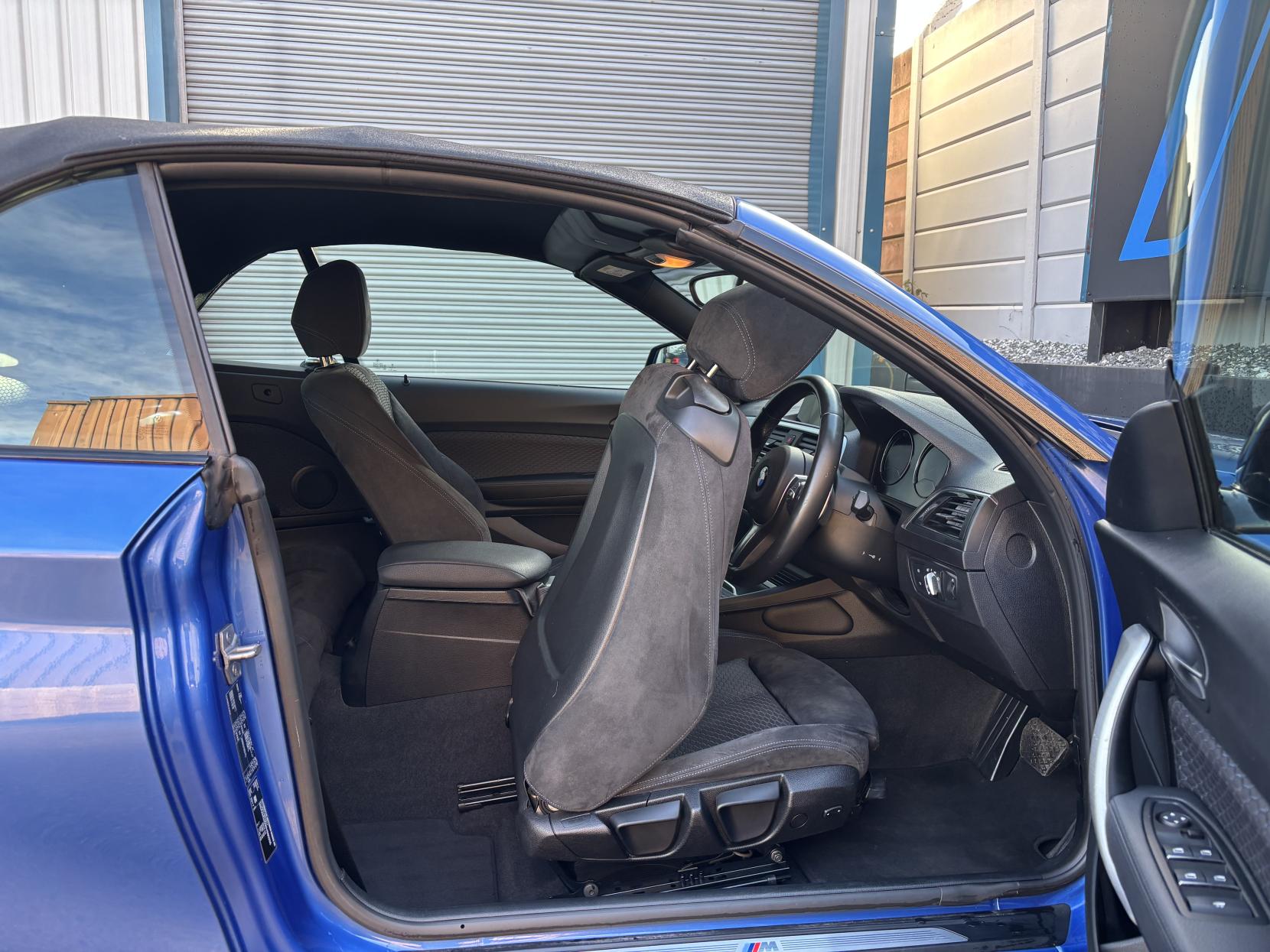 BMW 2 Series 2.0 220i M Sport Convertible 2dr Petrol Auto Euro 6 (s/s) (184 ps)