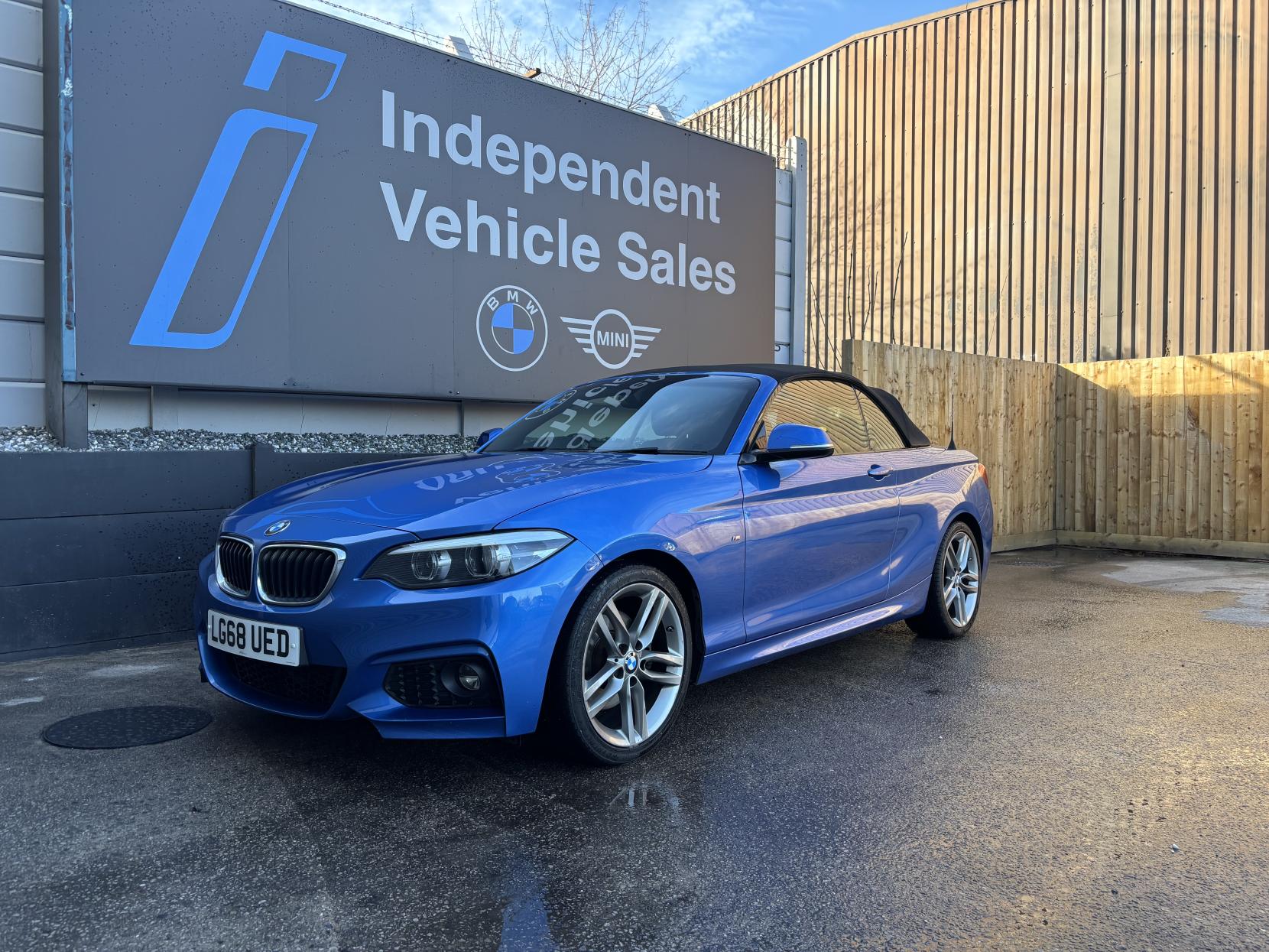 BMW 2 Series 2.0 220i M Sport Convertible 2dr Petrol Auto Euro 6 (s/s) (184 ps)