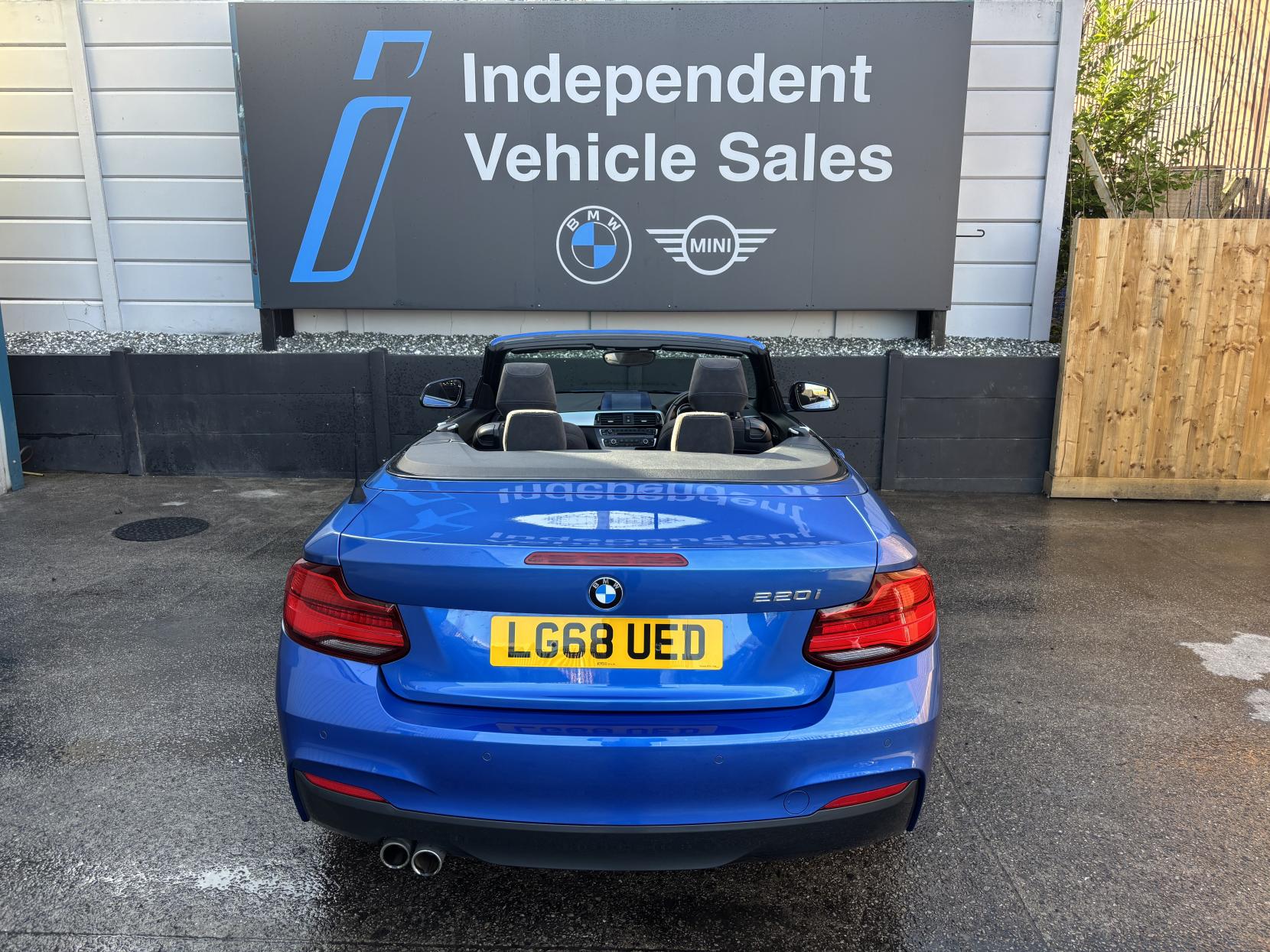 BMW 2 Series 2.0 220i M Sport Convertible 2dr Petrol Auto Euro 6 (s/s) (184 ps)