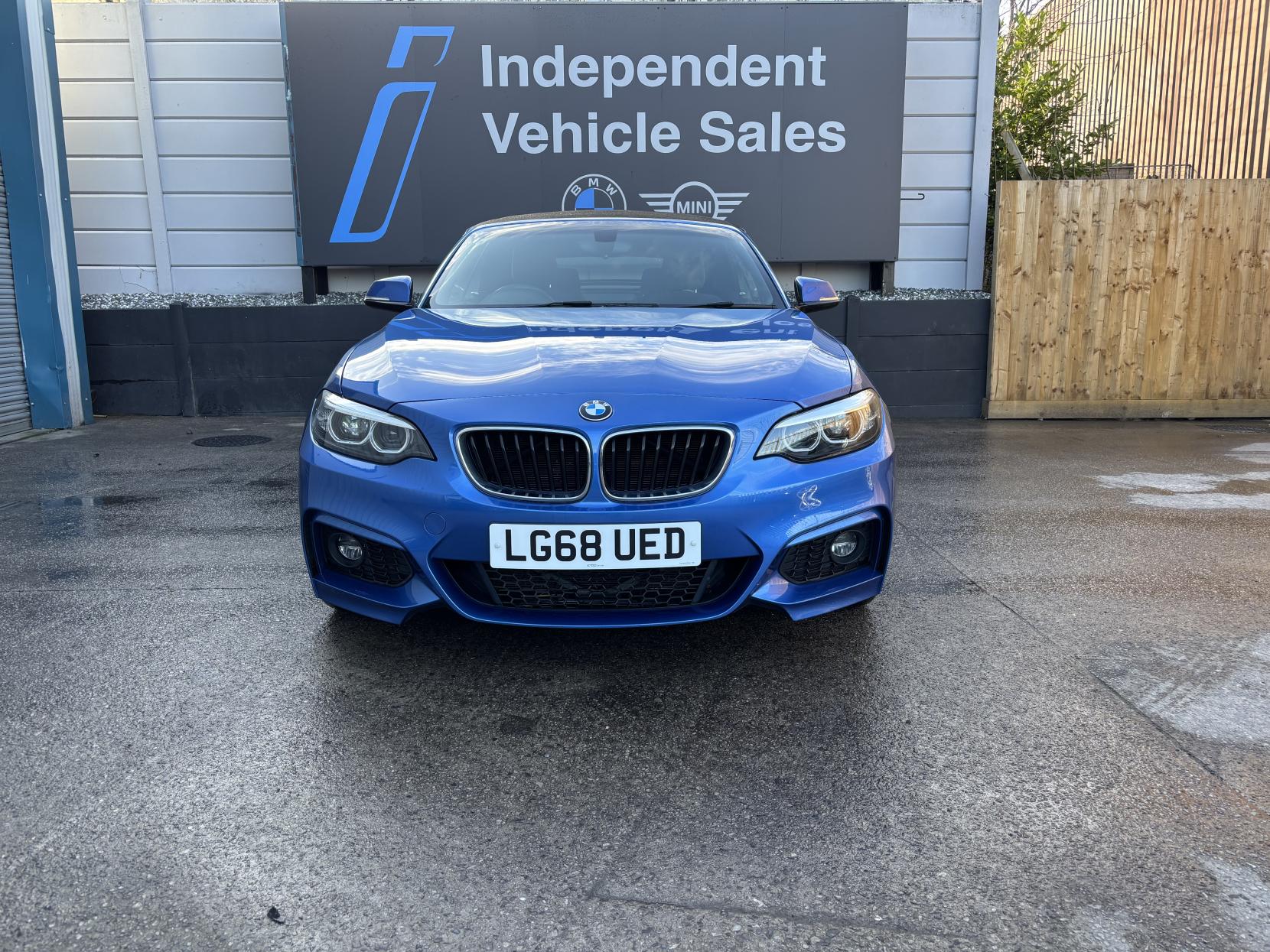 BMW 2 Series 2.0 220i M Sport Convertible 2dr Petrol Auto Euro 6 (s/s) (184 ps)