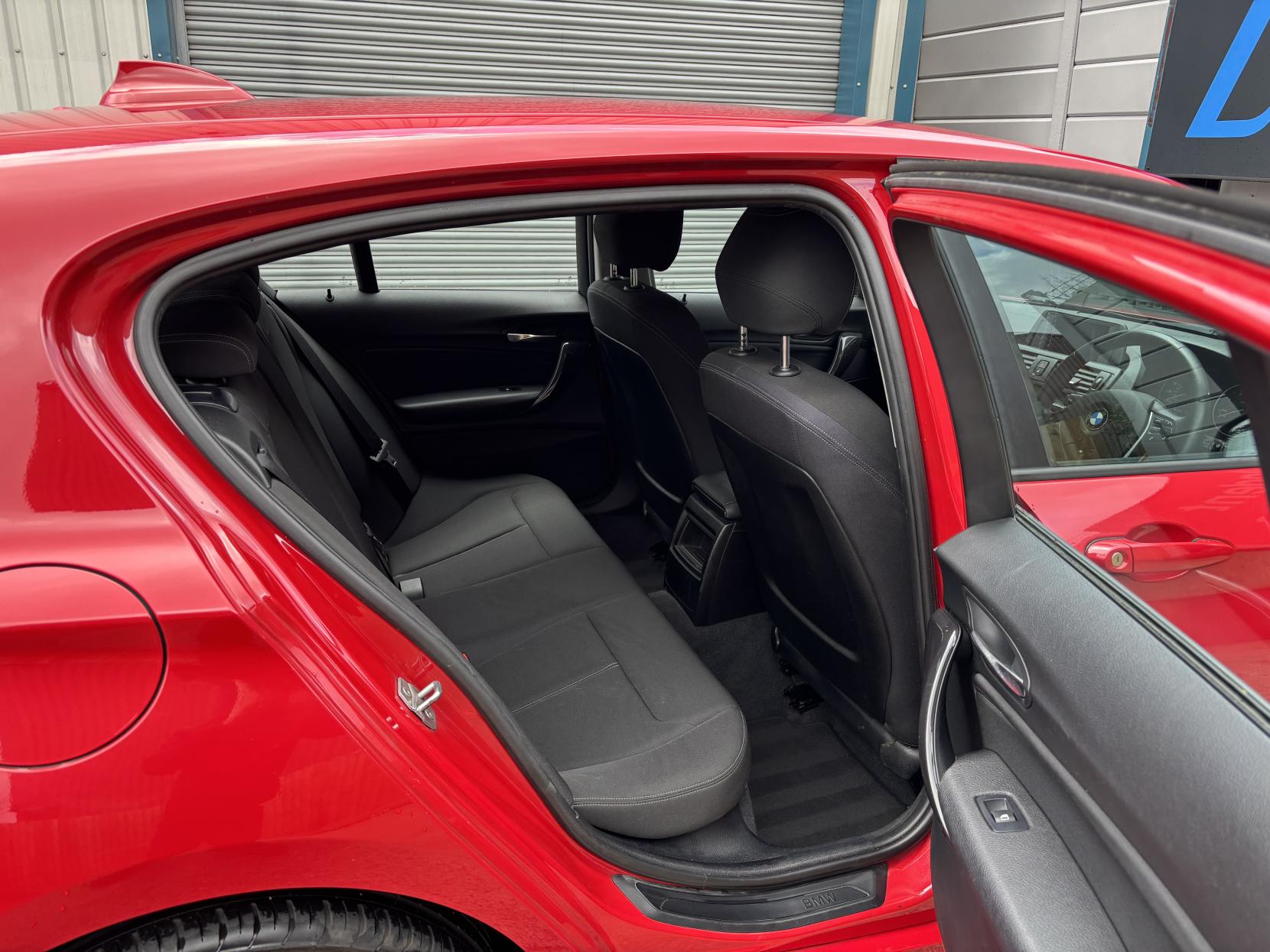 BMW 1 Series 2.0 116d Sport Hatchback 5dr Diesel Manual Euro 5 (s/s) (116 ps)