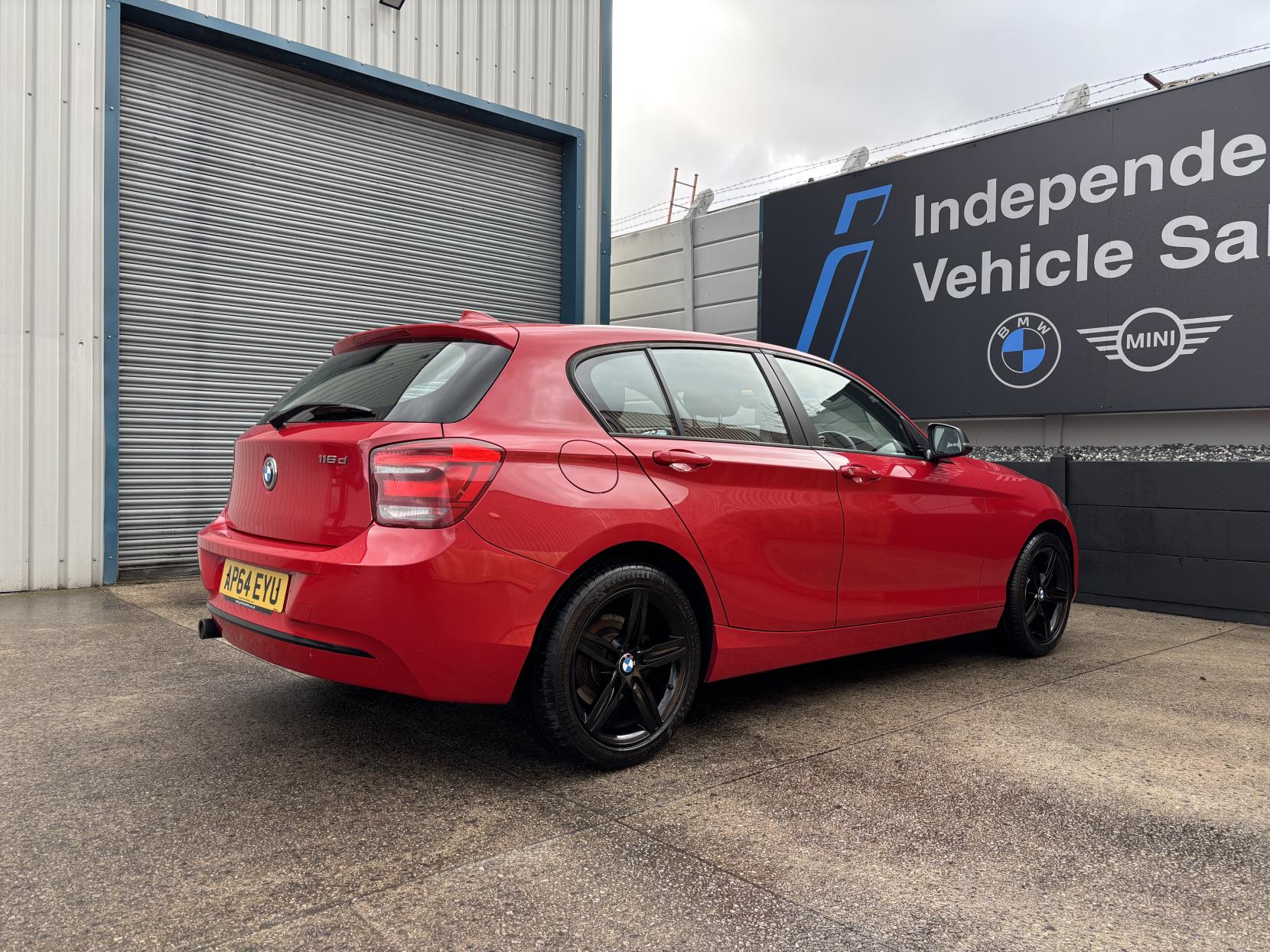 BMW 1 Series 2.0 116d Sport Hatchback 5dr Diesel Manual Euro 5 (s/s) (116 ps)