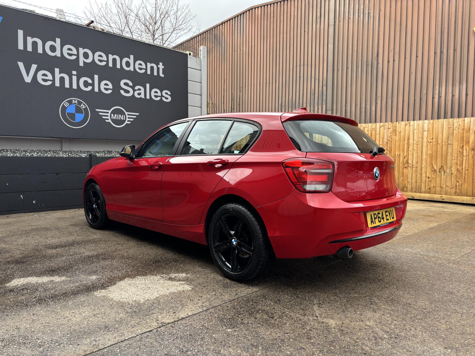 BMW 1 Series 2.0 116d Sport Hatchback 5dr Diesel Manual Euro 5 (s/s) (116 ps)