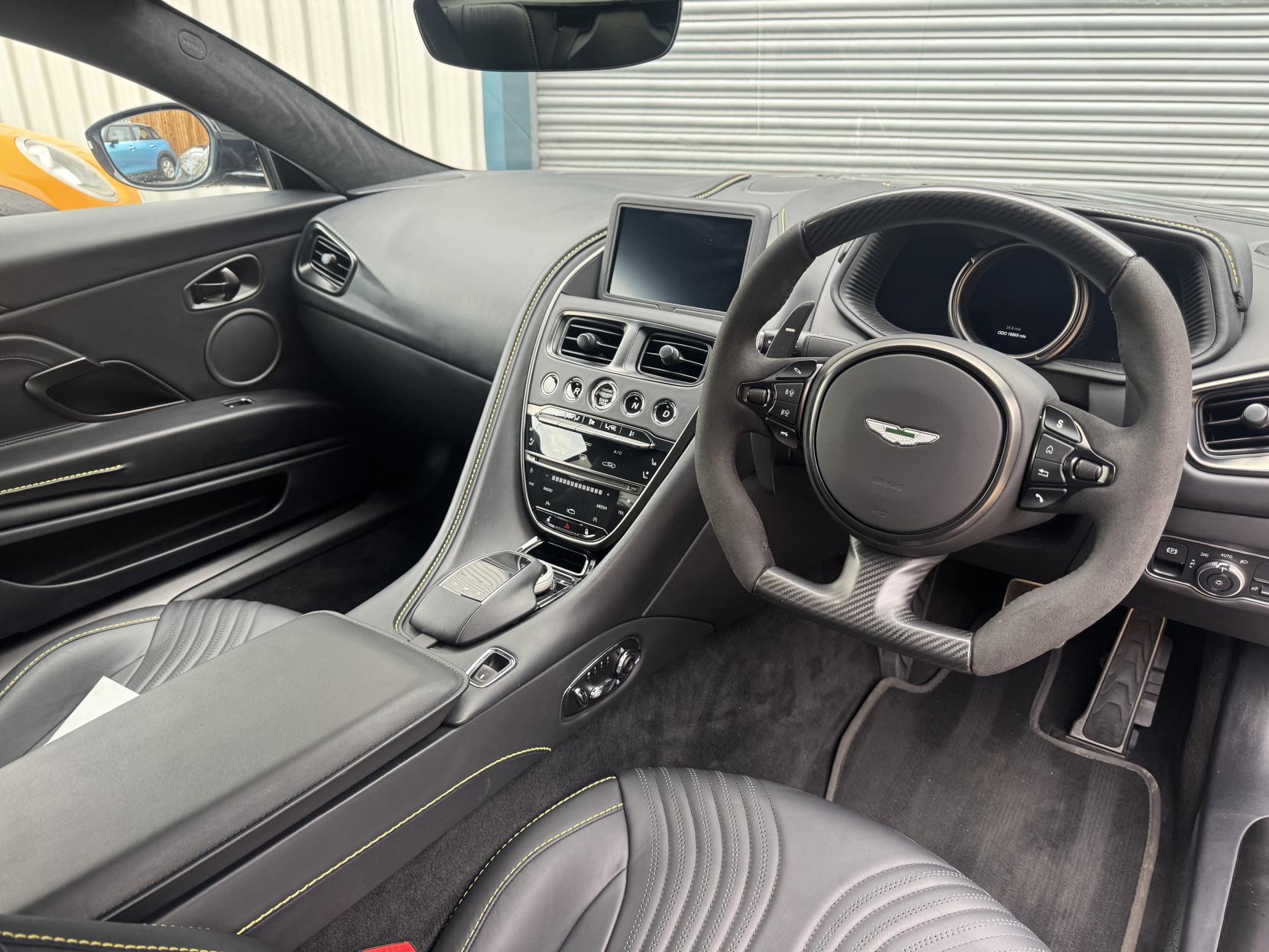 Aston Martin DB11 4.0 V8 Coupe 2dr Petrol Auto Euro 6 (s/s) (535 ps)