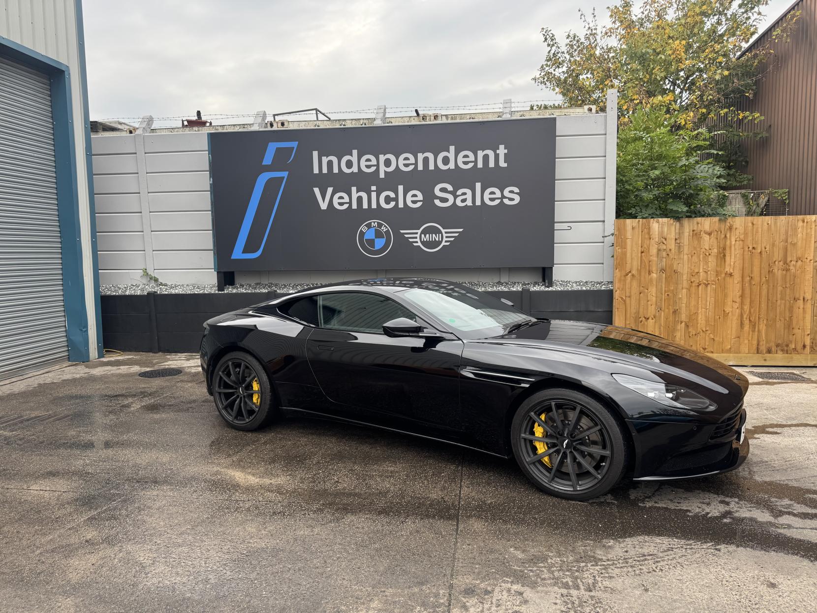 Aston Martin DB11 4.0 V8 Coupe 2dr Petrol Auto Euro 6 (s/s) (535 ps)