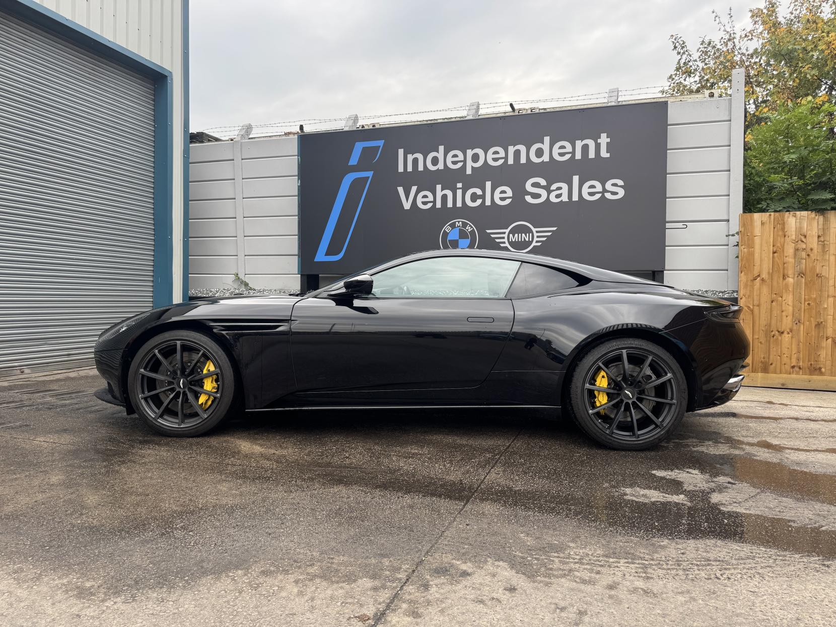 Aston Martin DB11 4.0 V8 Coupe 2dr Petrol Auto Euro 6 (s/s) (535 ps)