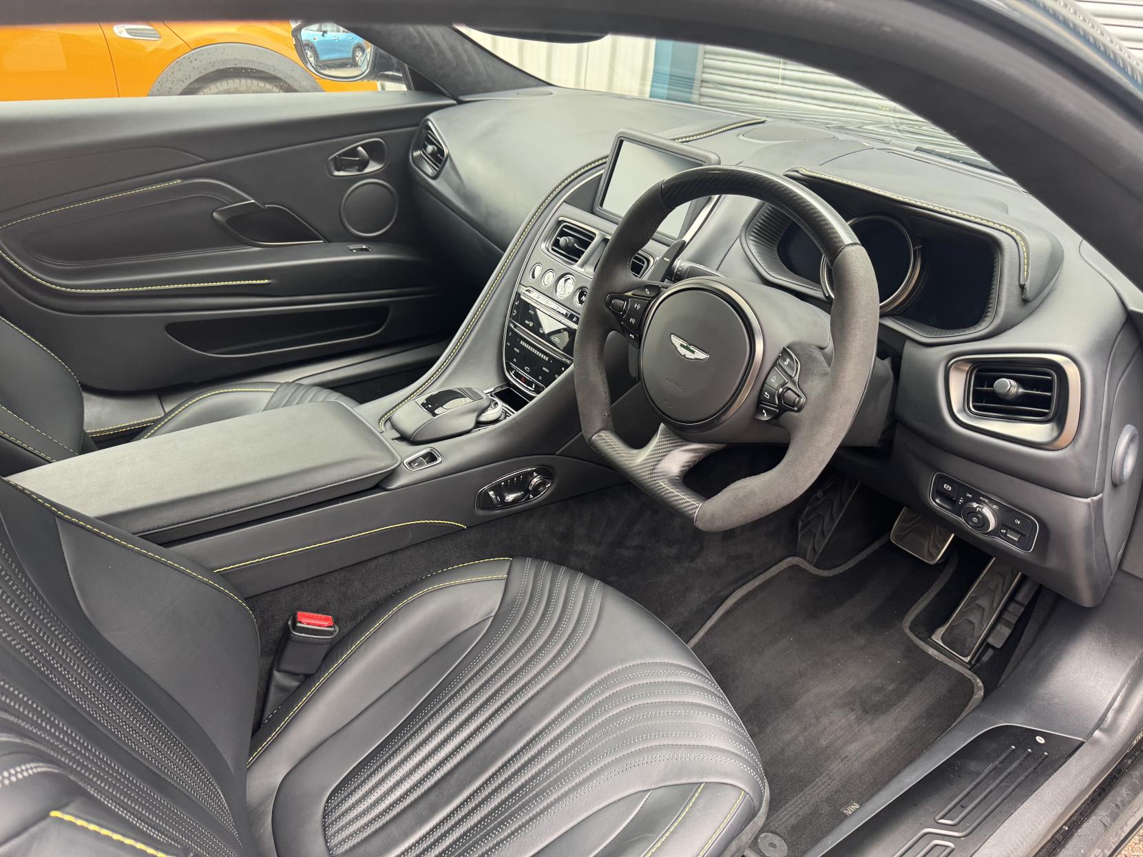 Aston Martin DB11 4.0 V8 Coupe 2dr Petrol Auto Euro 6 (s/s) (535 ps)