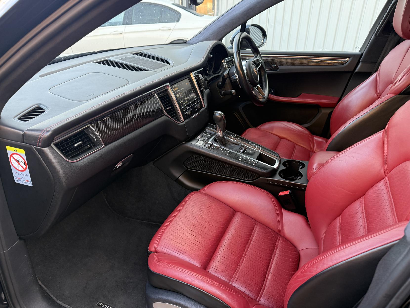 Porsche Macan 3.6T V6 Turbo SUV 5dr Petrol PDK 4WD Euro 6 (s/s) (400 ps)