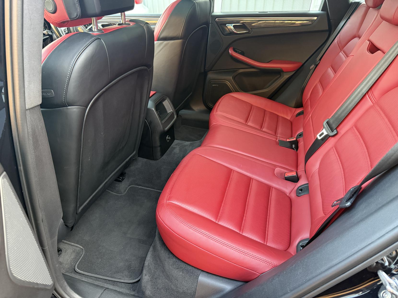 Porsche Macan 3.6T V6 Turbo SUV 5dr Petrol PDK 4WD Euro 6 (s/s) (400 ps)