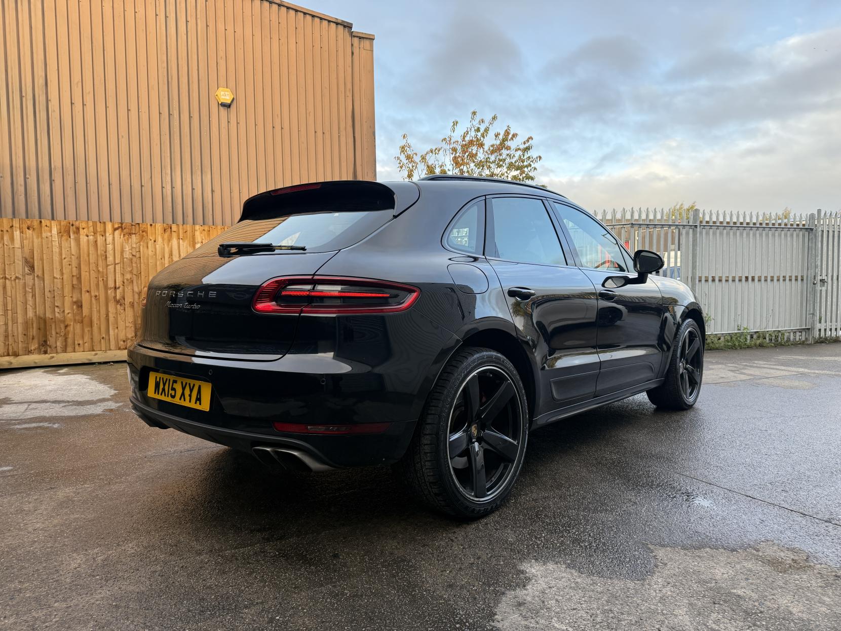 Porsche Macan 3.6T V6 Turbo SUV 5dr Petrol PDK 4WD Euro 6 (s/s) (400 ps)