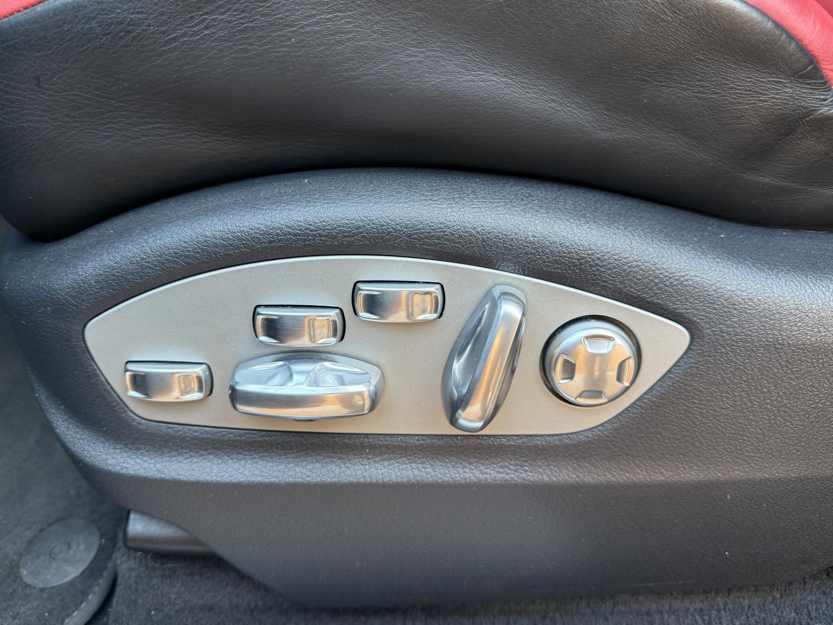 Porsche Macan 3.6T V6 Turbo SUV 5dr Petrol PDK 4WD Euro 6 (s/s) (400 ps)