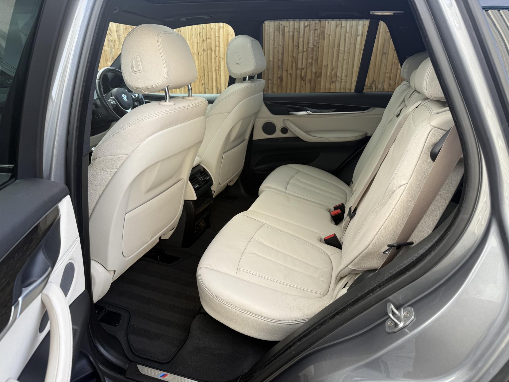 BMW X5 3.0 40d M Sport SUV 5dr Diesel Auto xDrive Euro 6 (s/s) (313 ps)