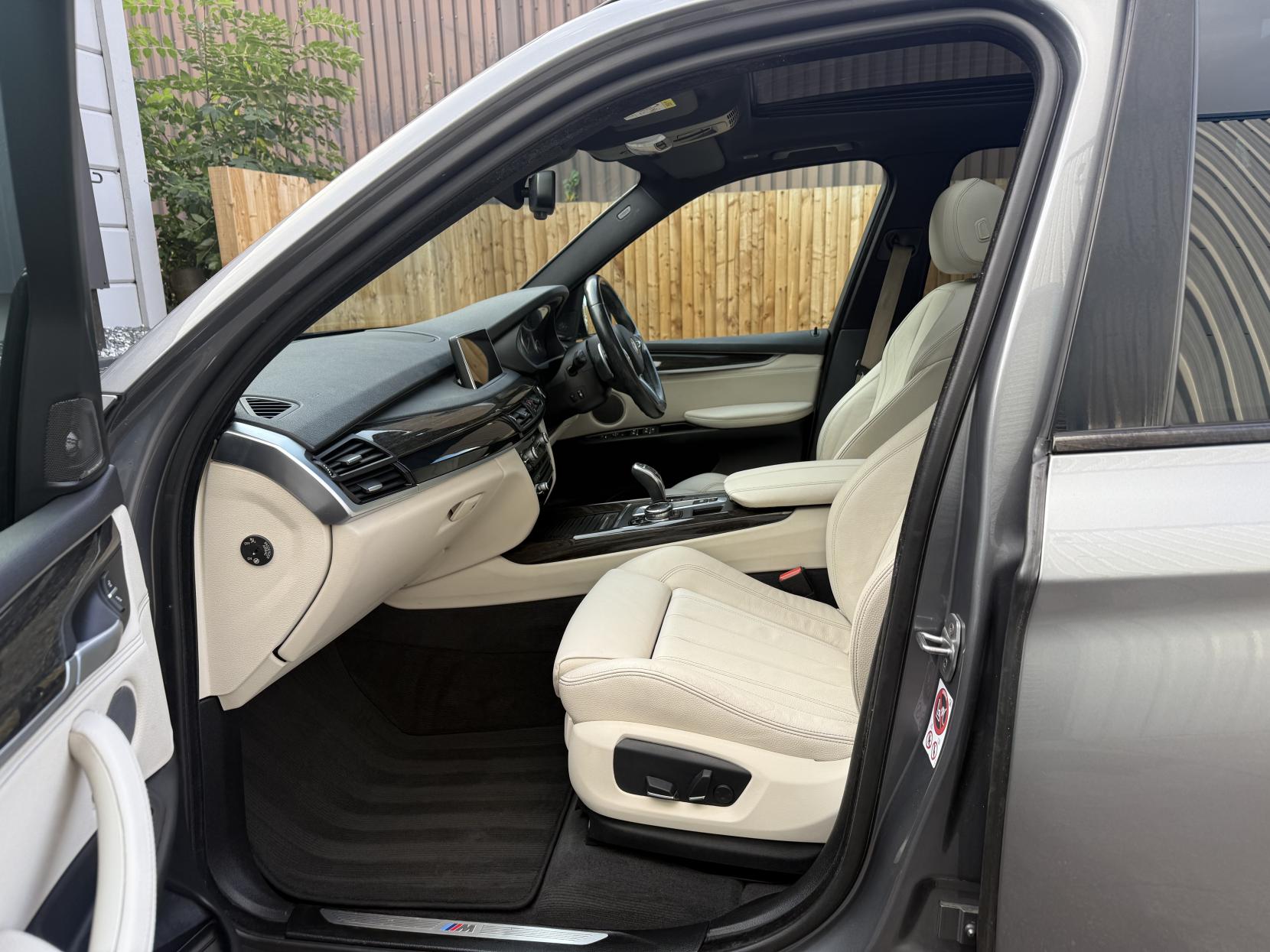 BMW X5 3.0 40d M Sport SUV 5dr Diesel Auto xDrive Euro 6 (s/s) (313 ps)