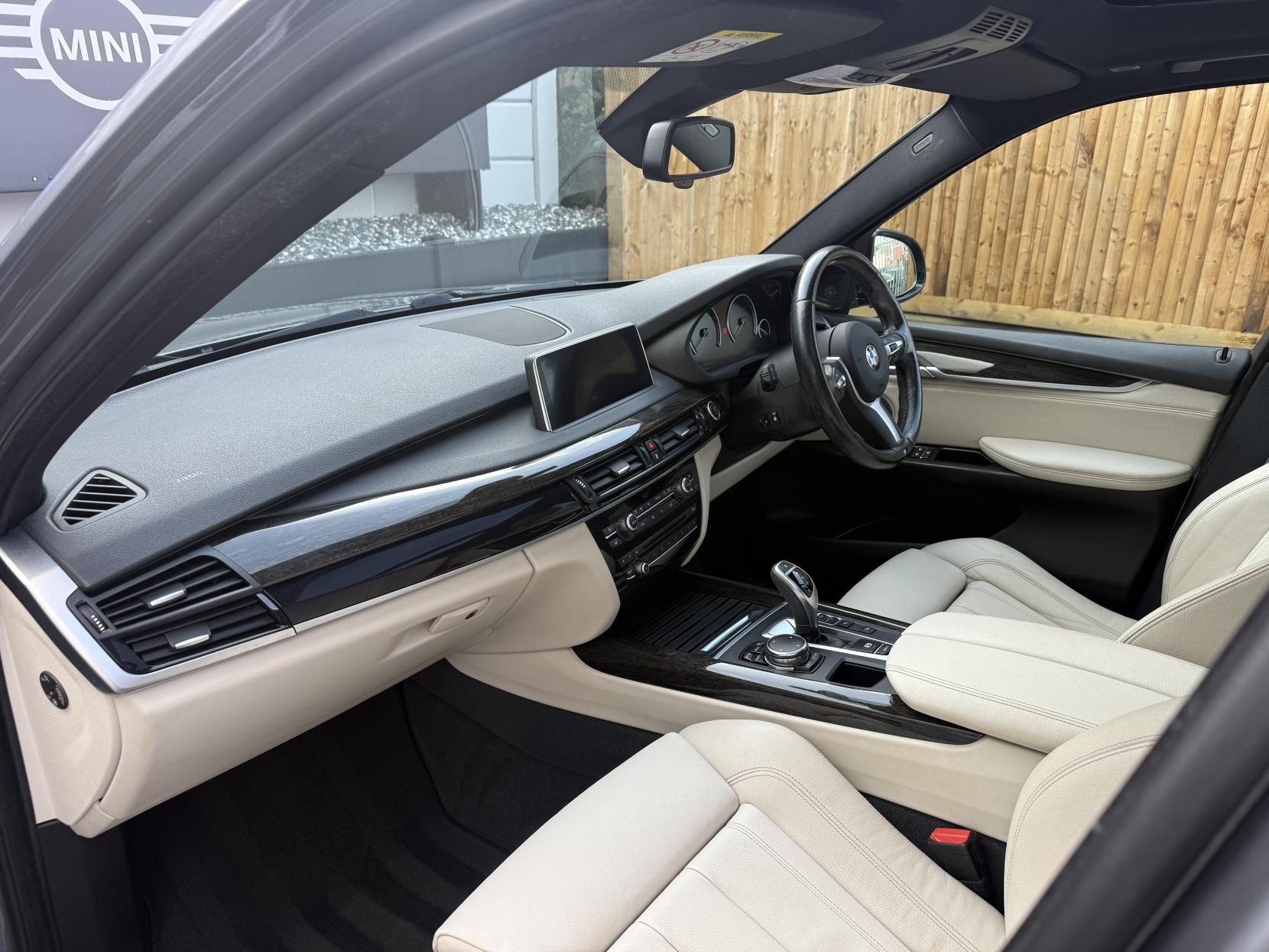 BMW X5 3.0 40d M Sport SUV 5dr Diesel Auto xDrive Euro 6 (s/s) (313 ps)